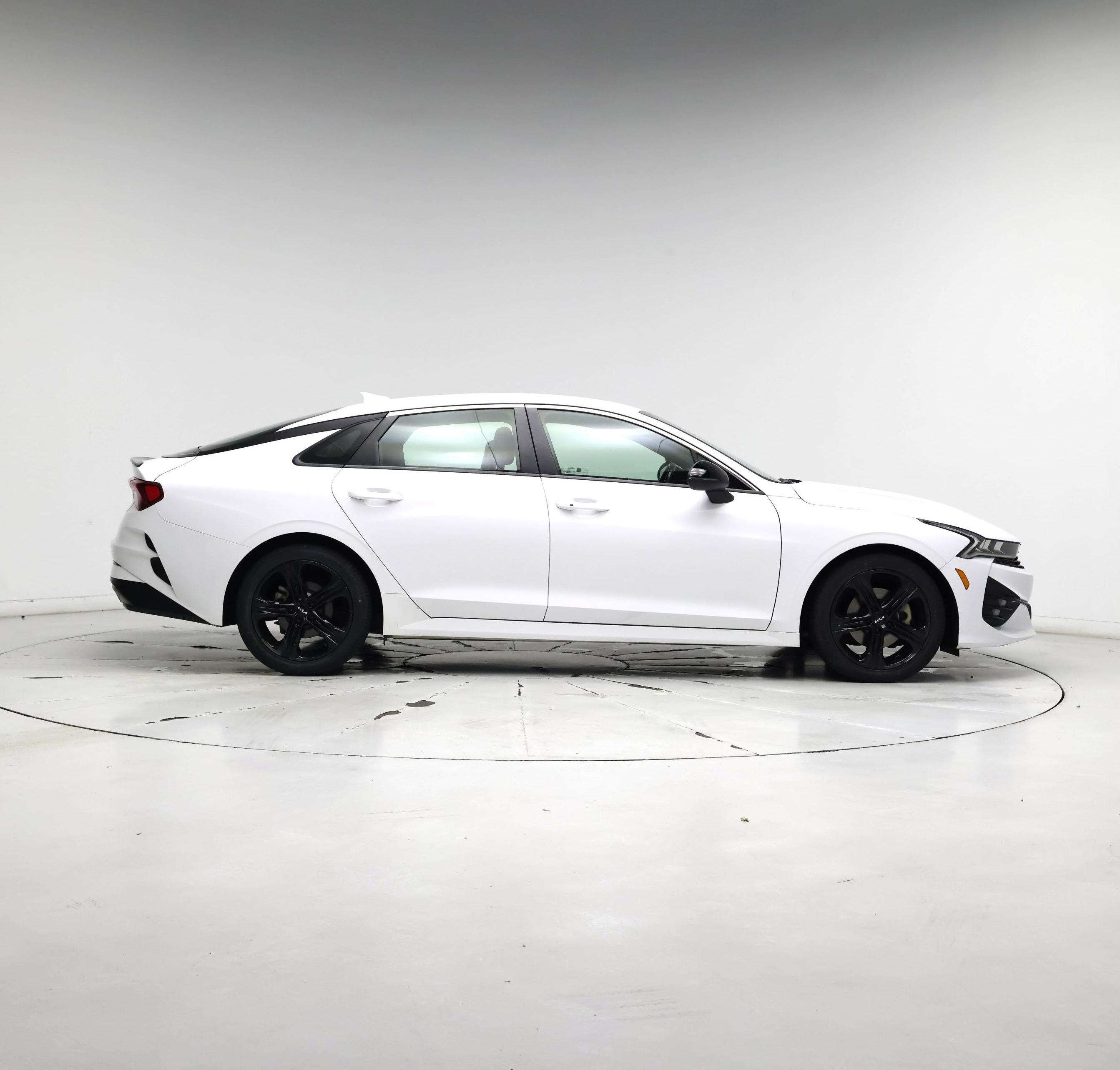 Thumbnail: 2023 Kia K5 - 7