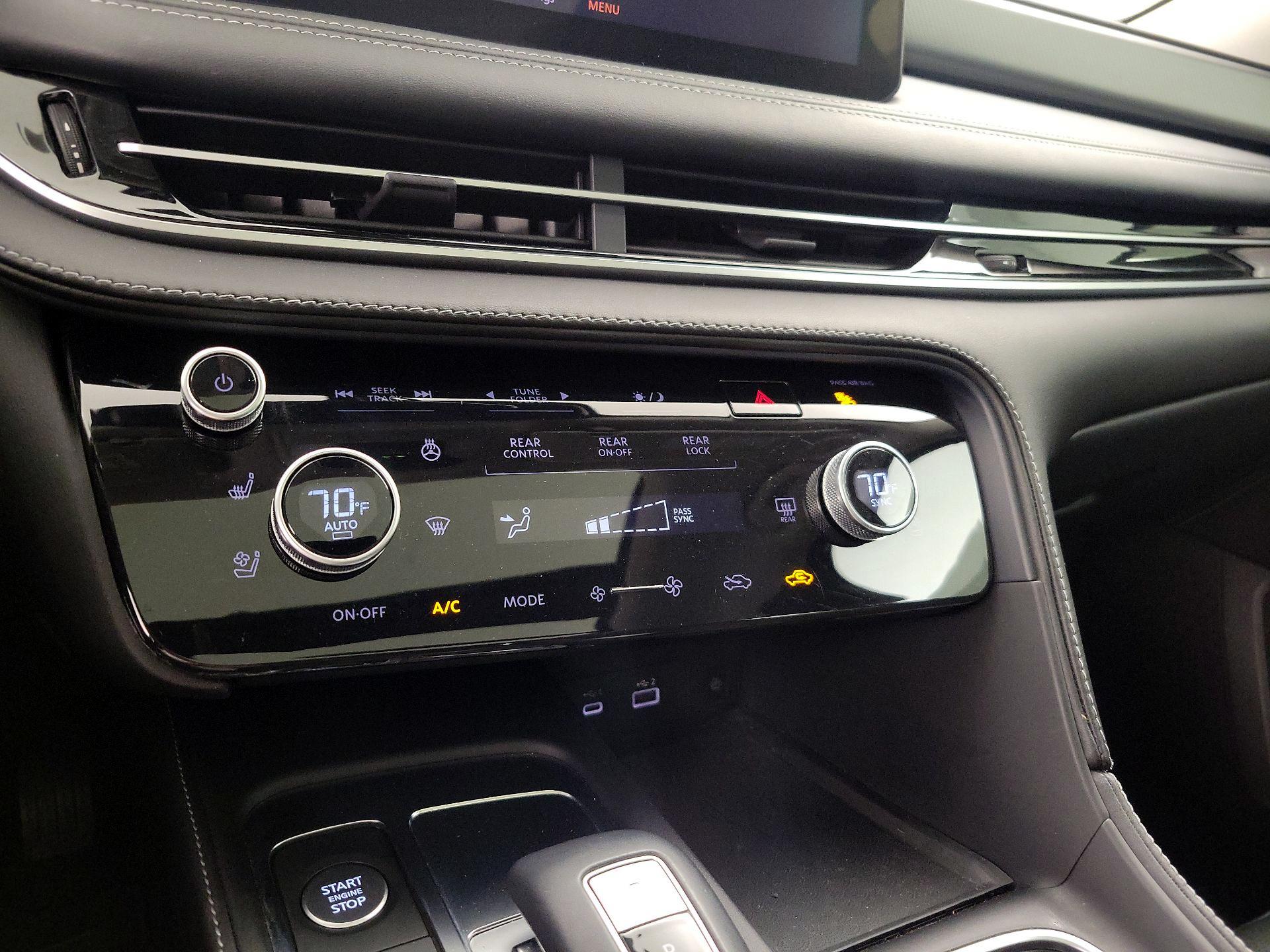 Thumbnail: 2023 INFINITI QX60 - 17