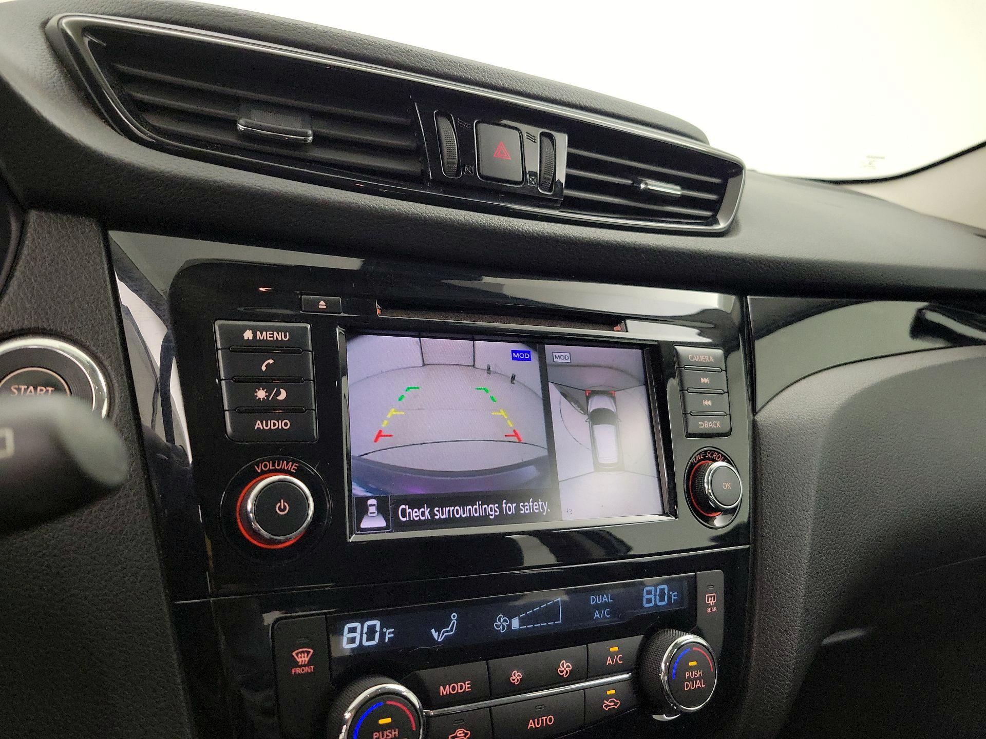 Thumbnail: 2022 Nissan Rogue Sport - 14