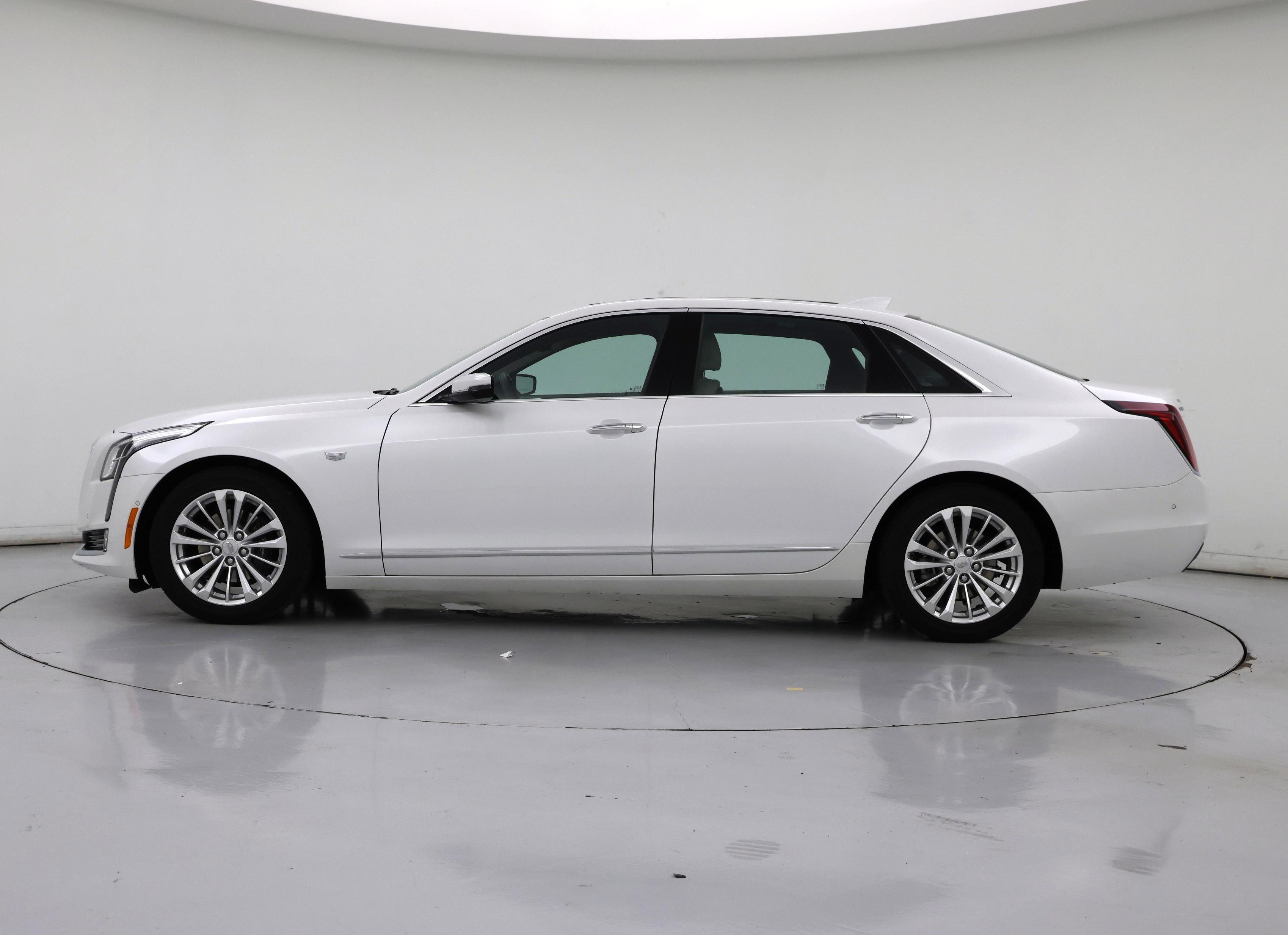 Thumbnail: 2017 Cadillac CT6 - 3