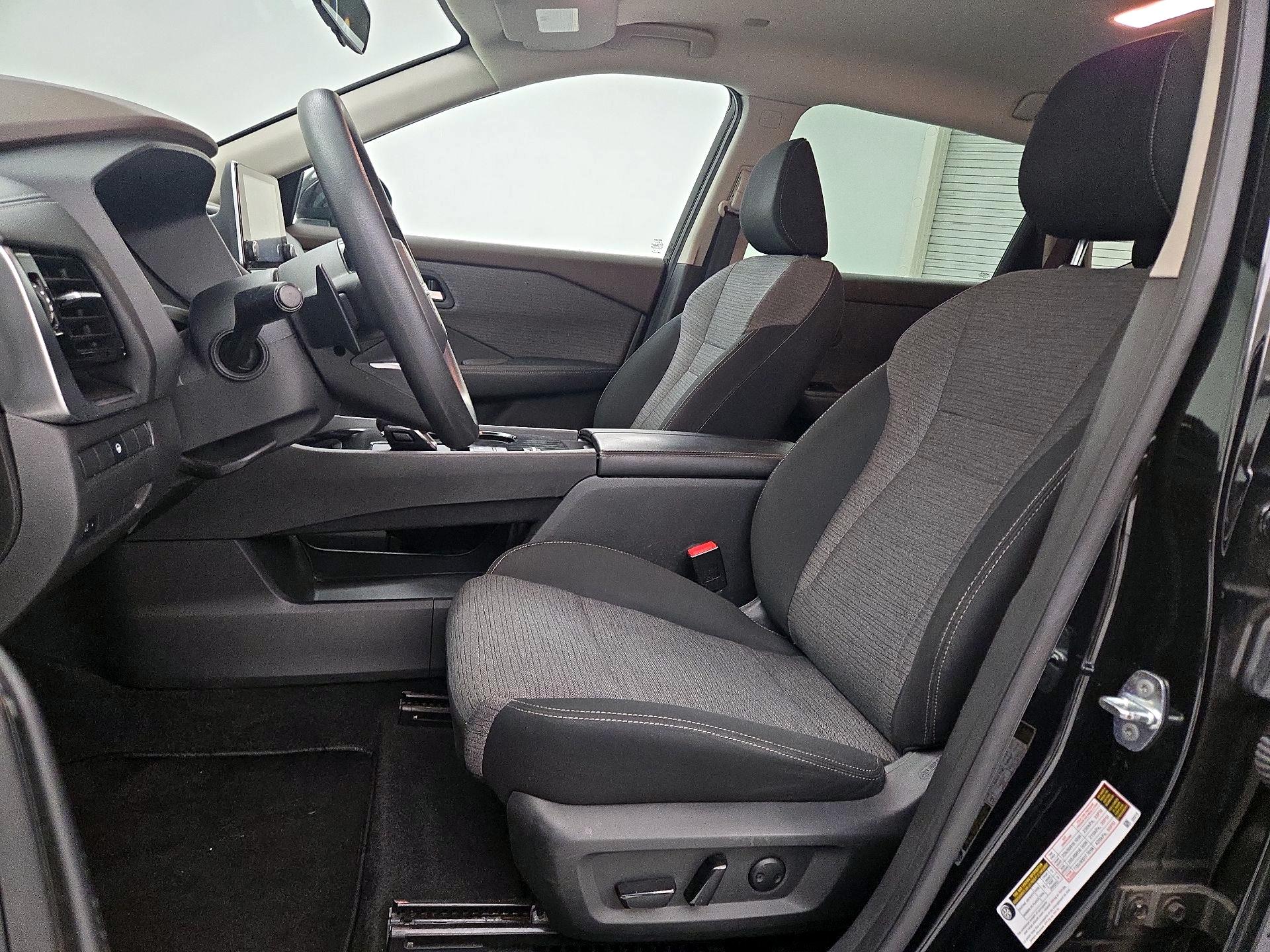 Thumbnail: 2022 Nissan Rogue - 11