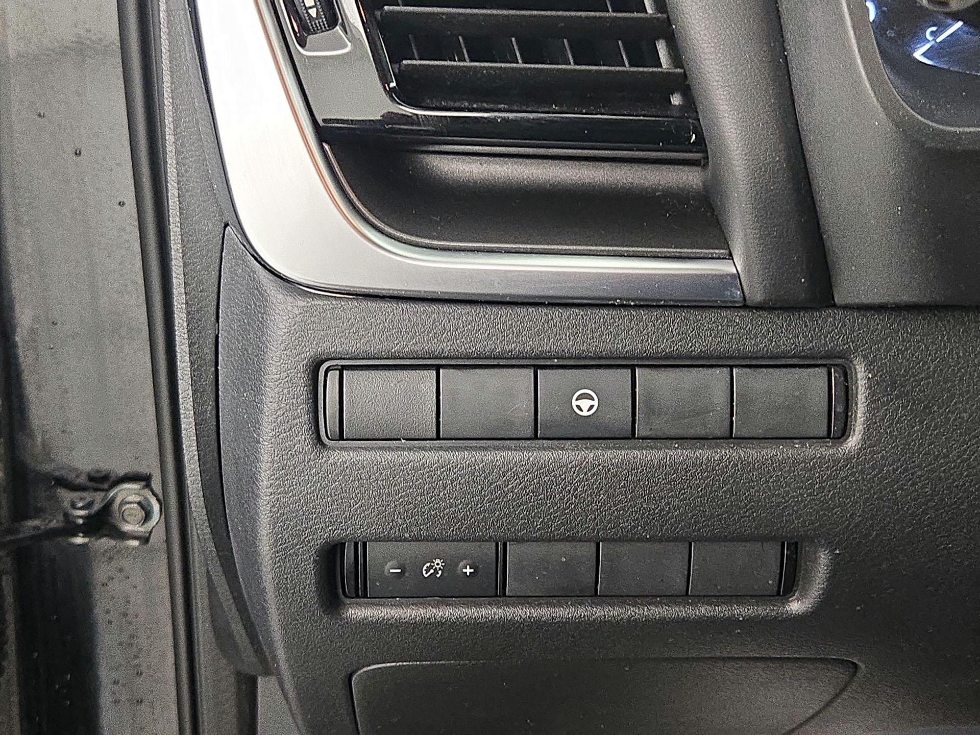 Thumbnail: 2022 Nissan Rogue - 13