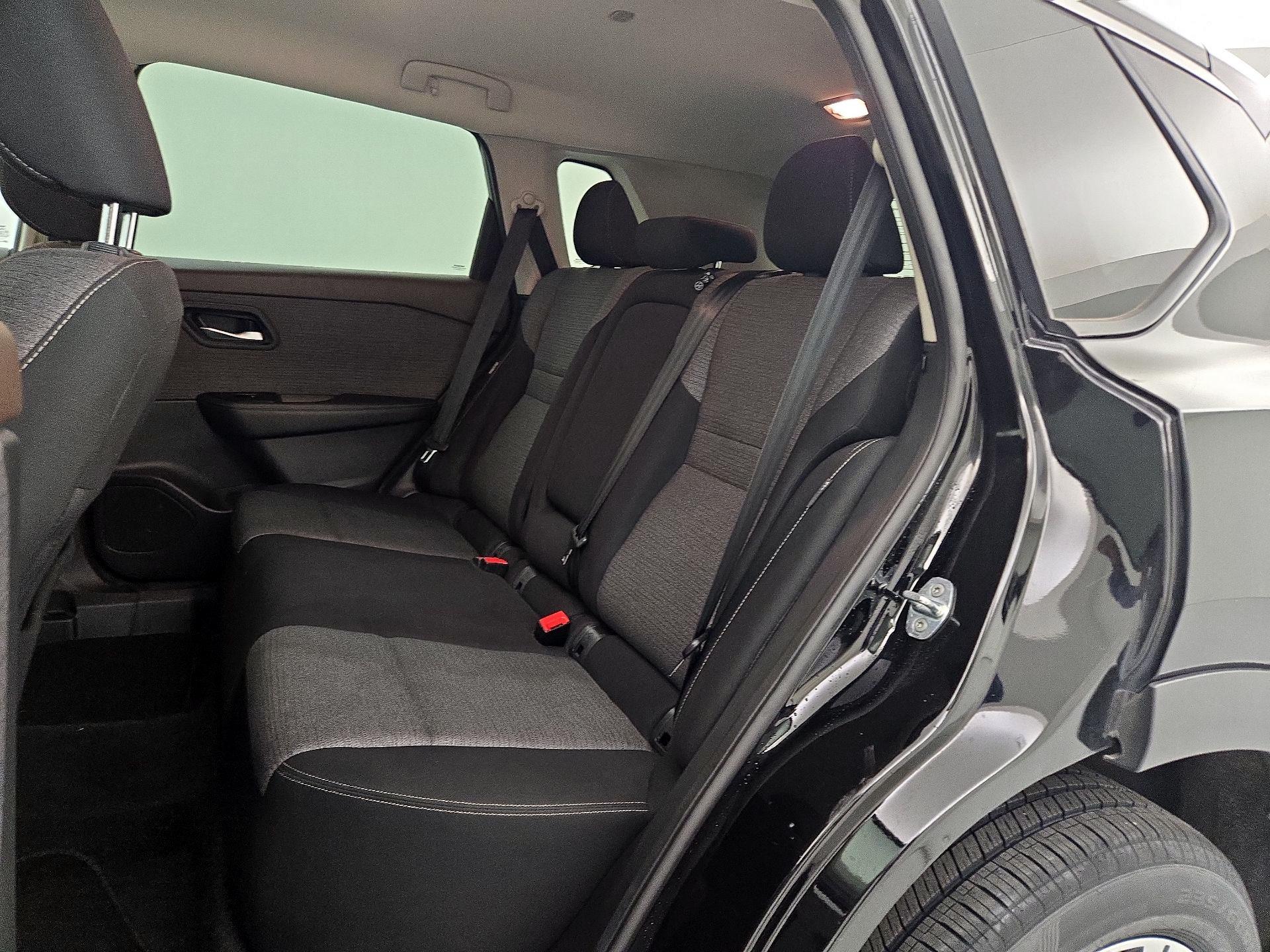 Thumbnail: 2022 Nissan Rogue - 19