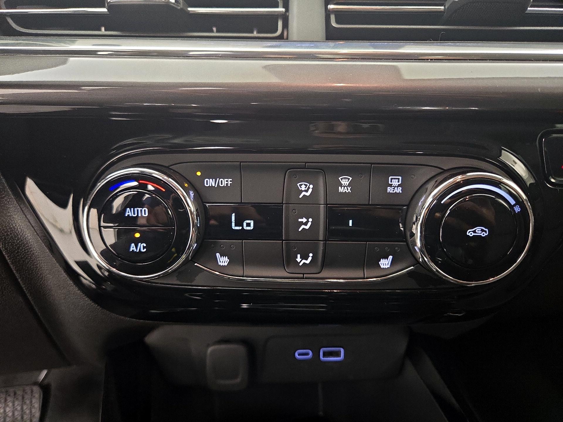 Thumbnail: 2025 Chevrolet Trax - 16