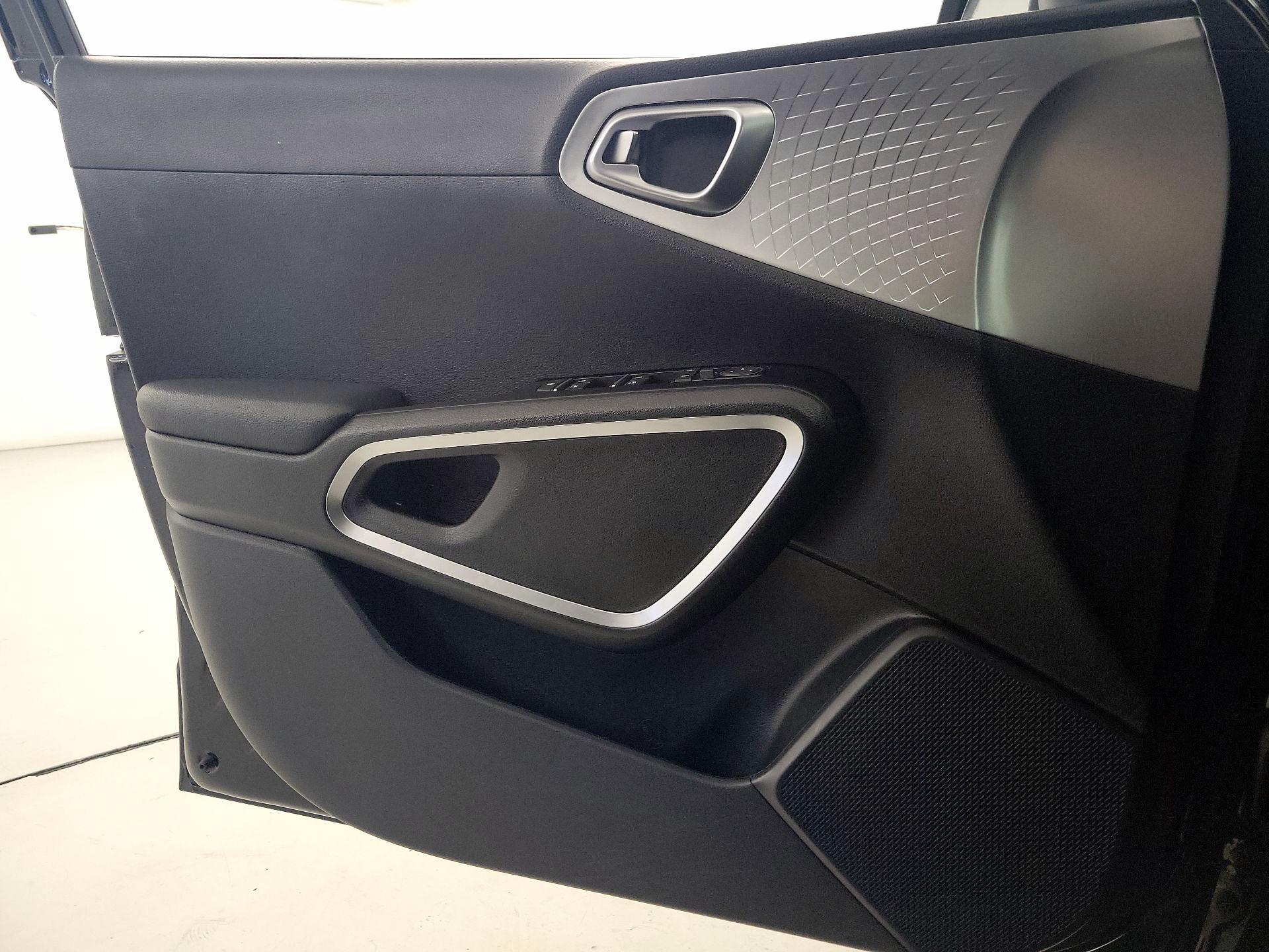 Thumbnail: 2024 Kia Soul - 12