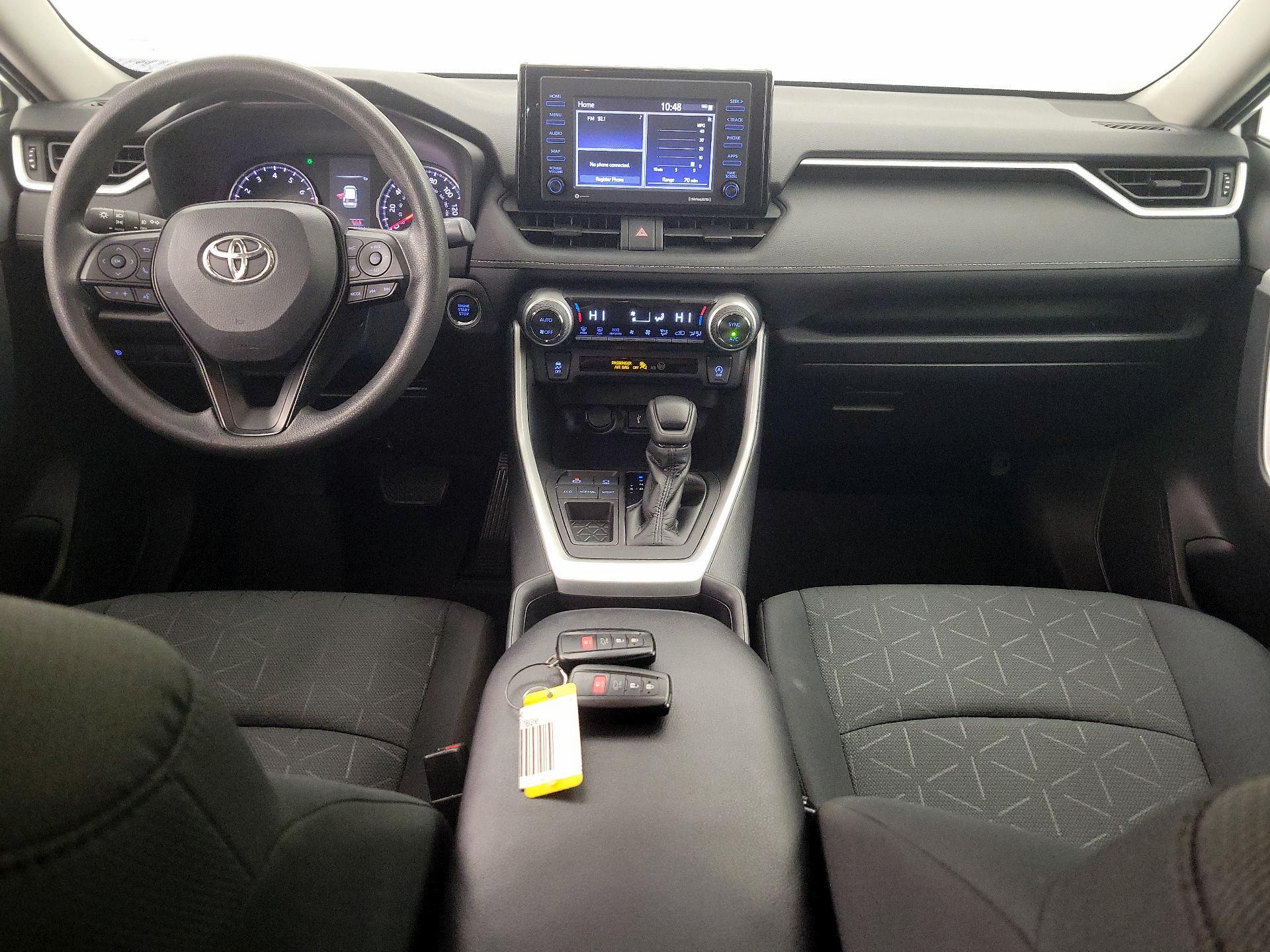 Thumbnail: 2021 Toyota RAV4 - 9