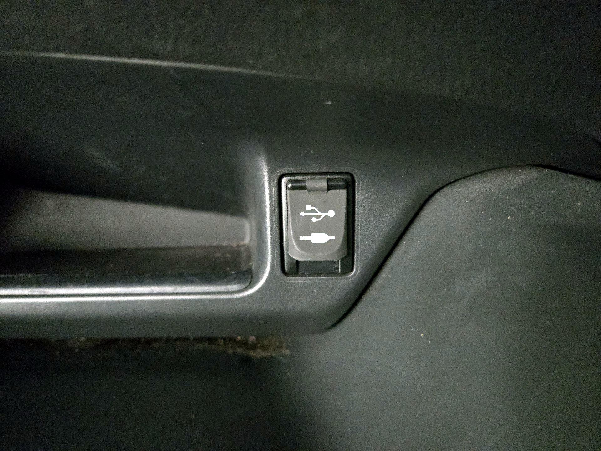 Thumbnail: 2018 Toyota C-HR - 18