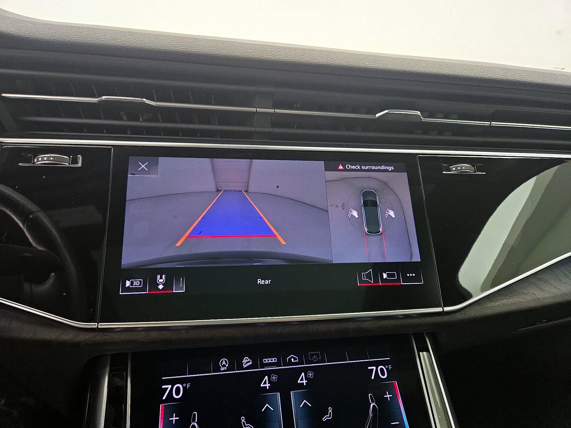 Thumbnail: 2021 Audi Q7 - 15