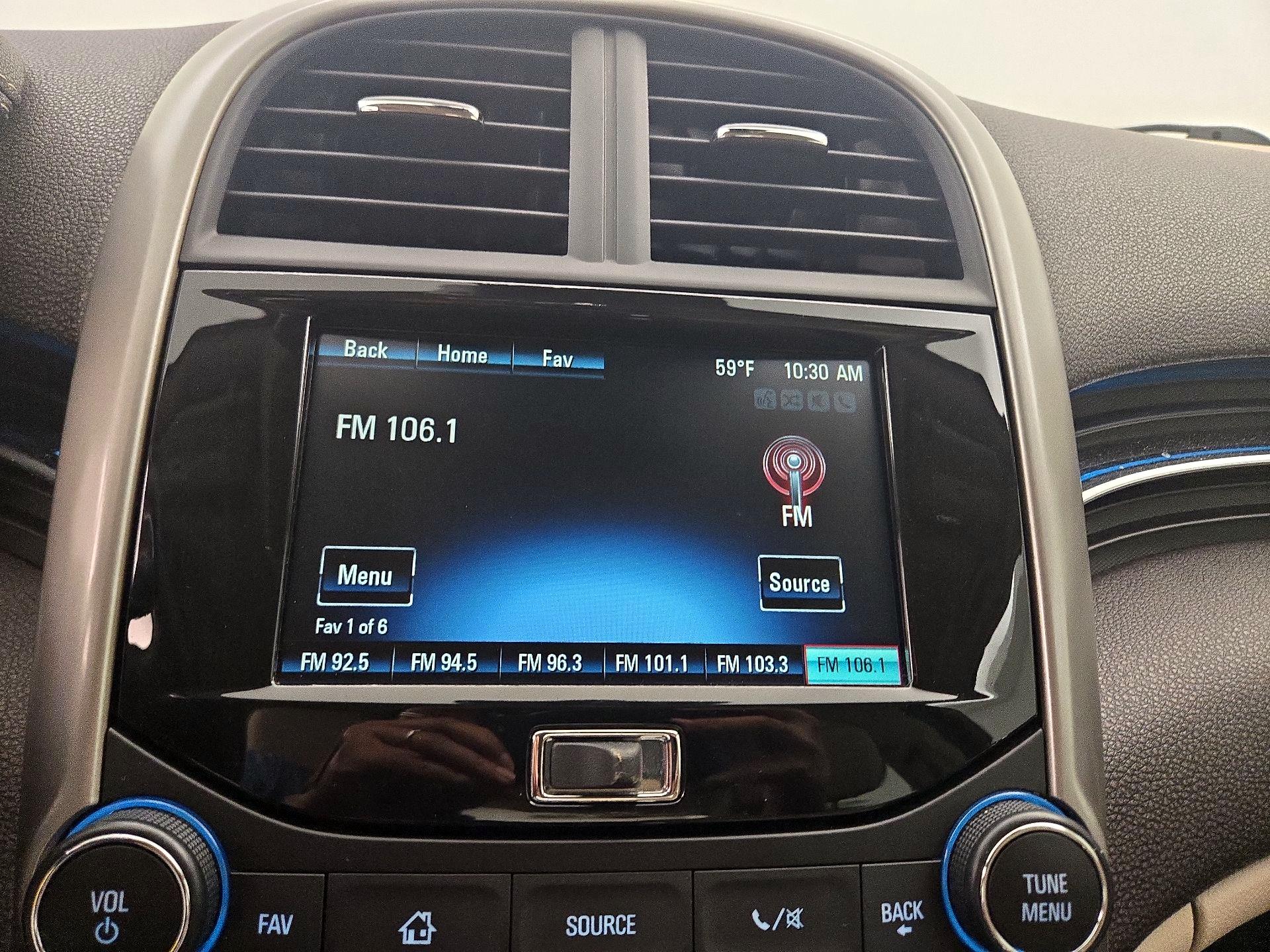 Thumbnail: 2015 Chevrolet Malibu - 16