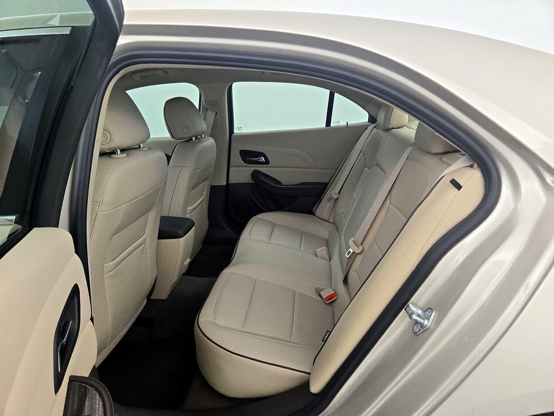 Thumbnail: 2015 Chevrolet Malibu - 20