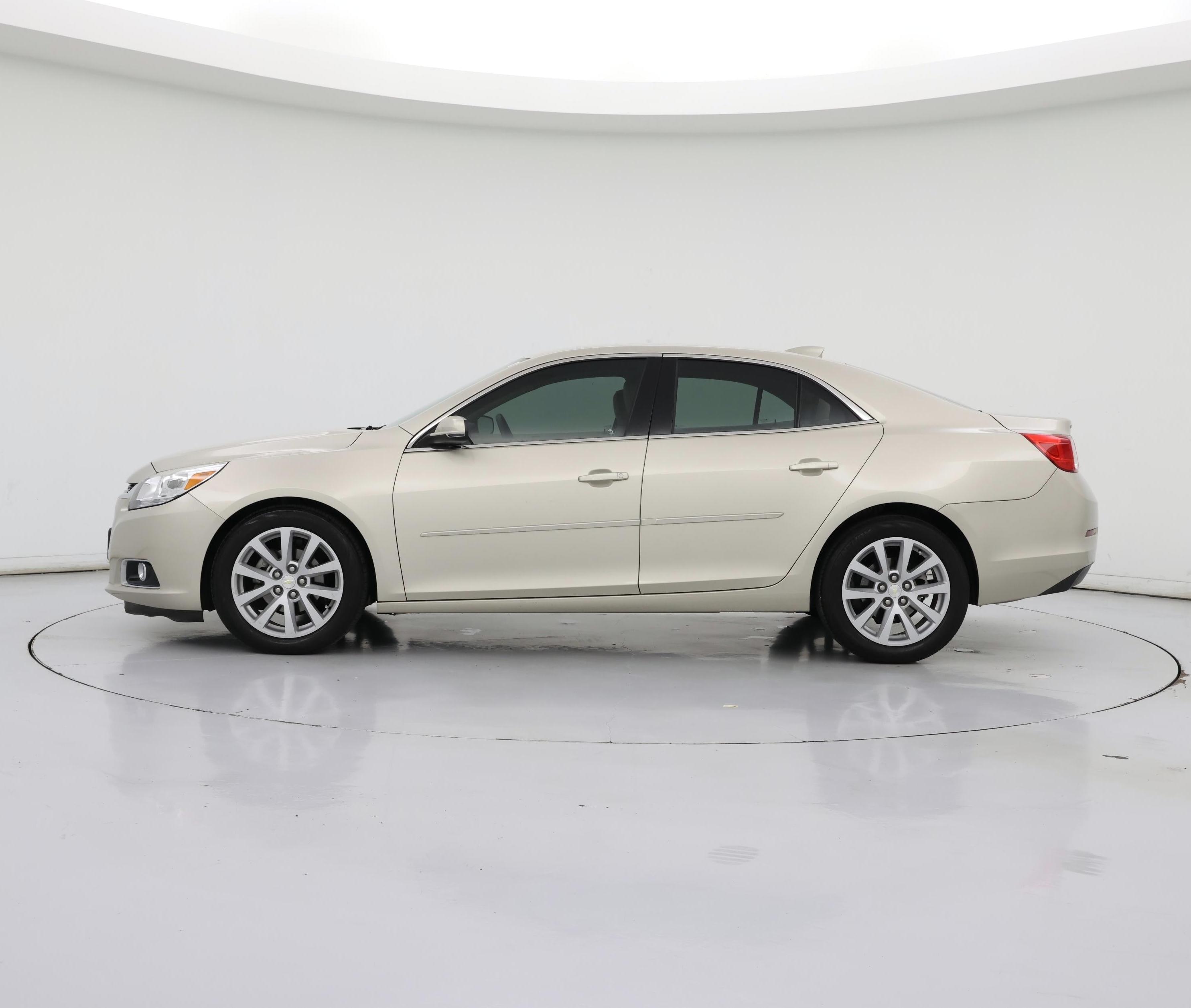 Thumbnail: 2015 Chevrolet Malibu - 3