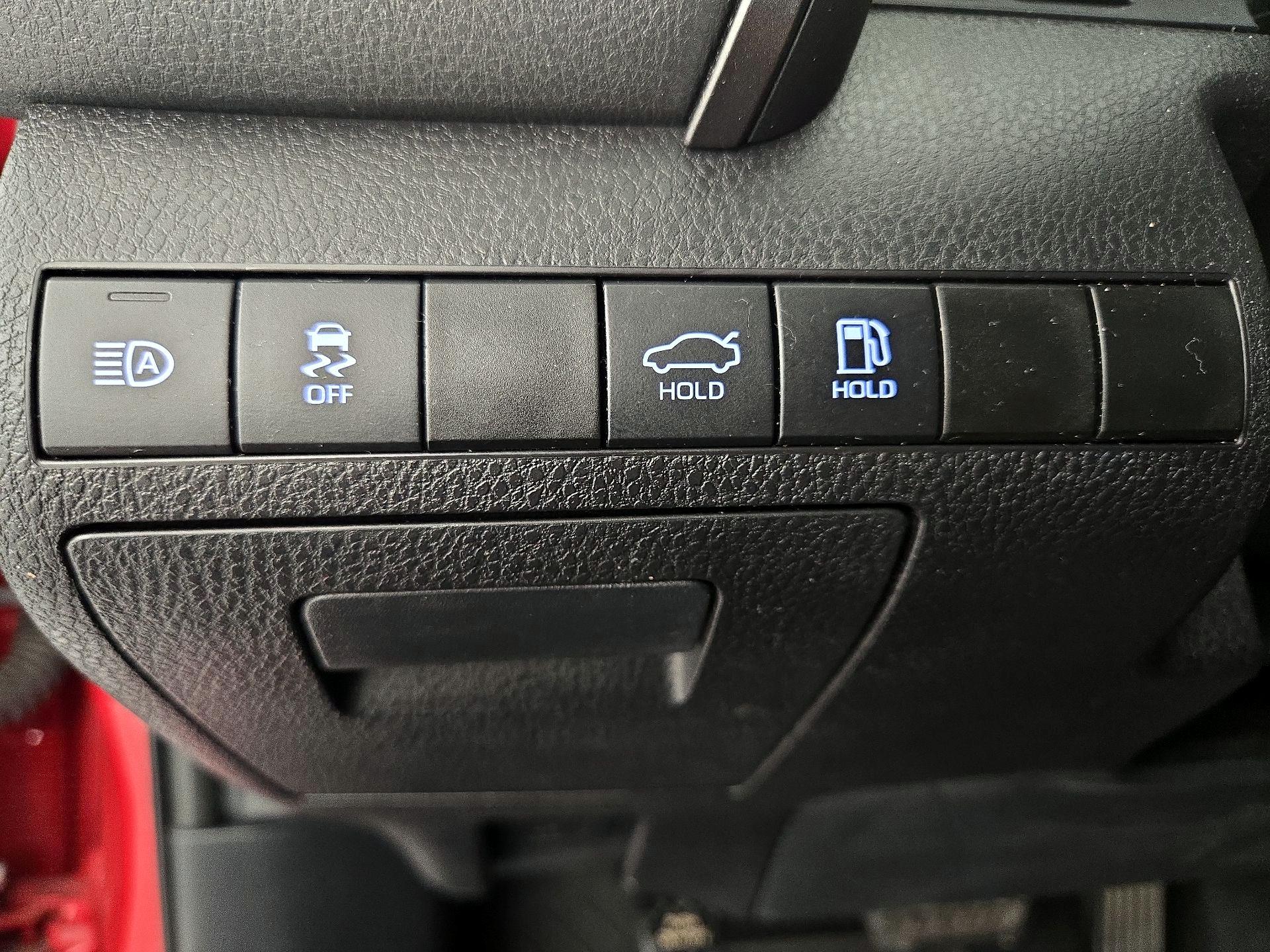 Thumbnail: 2021 Toyota Camry - 13