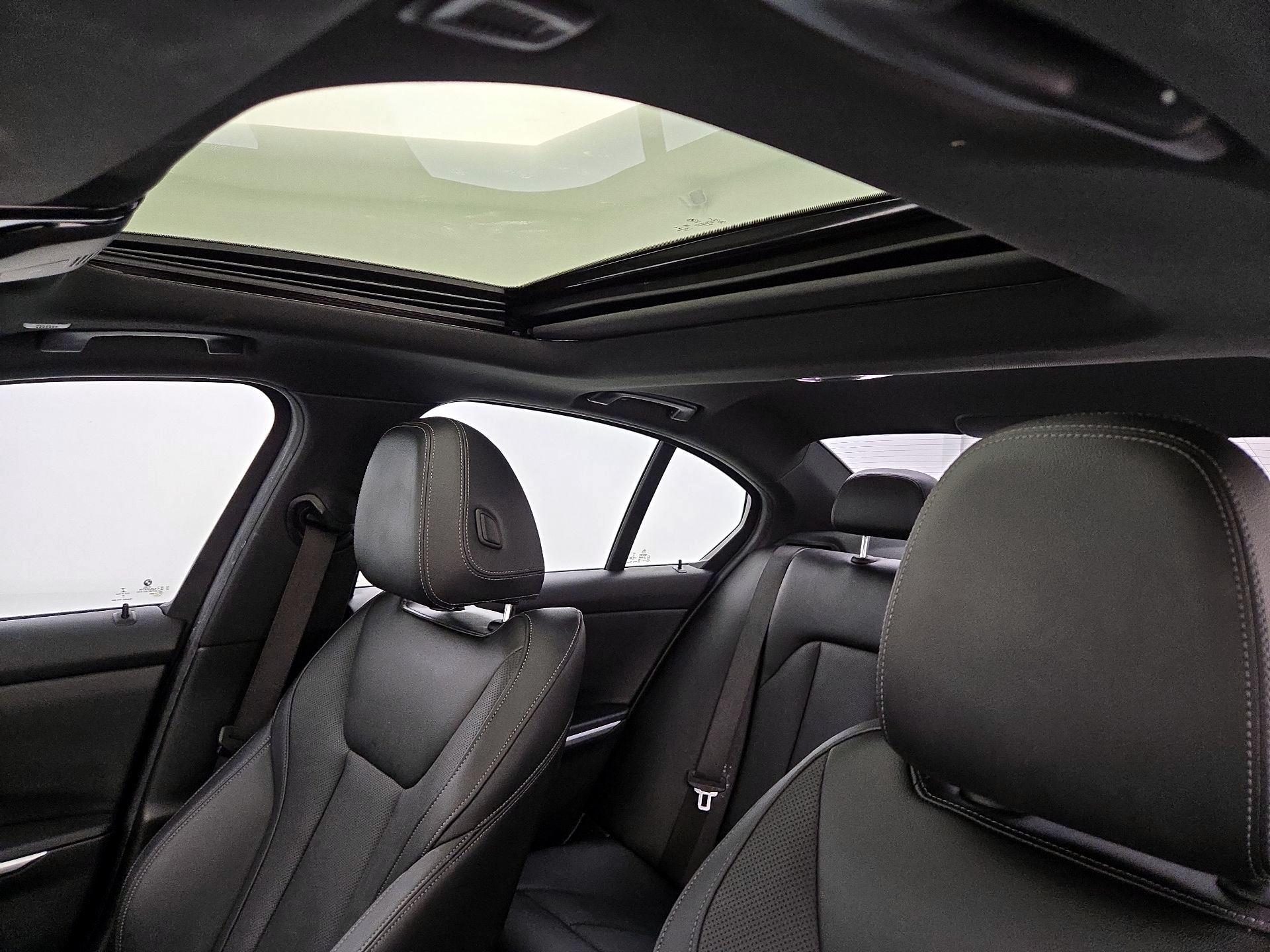 Thumbnail: 2023 BMW 3 Series - 20