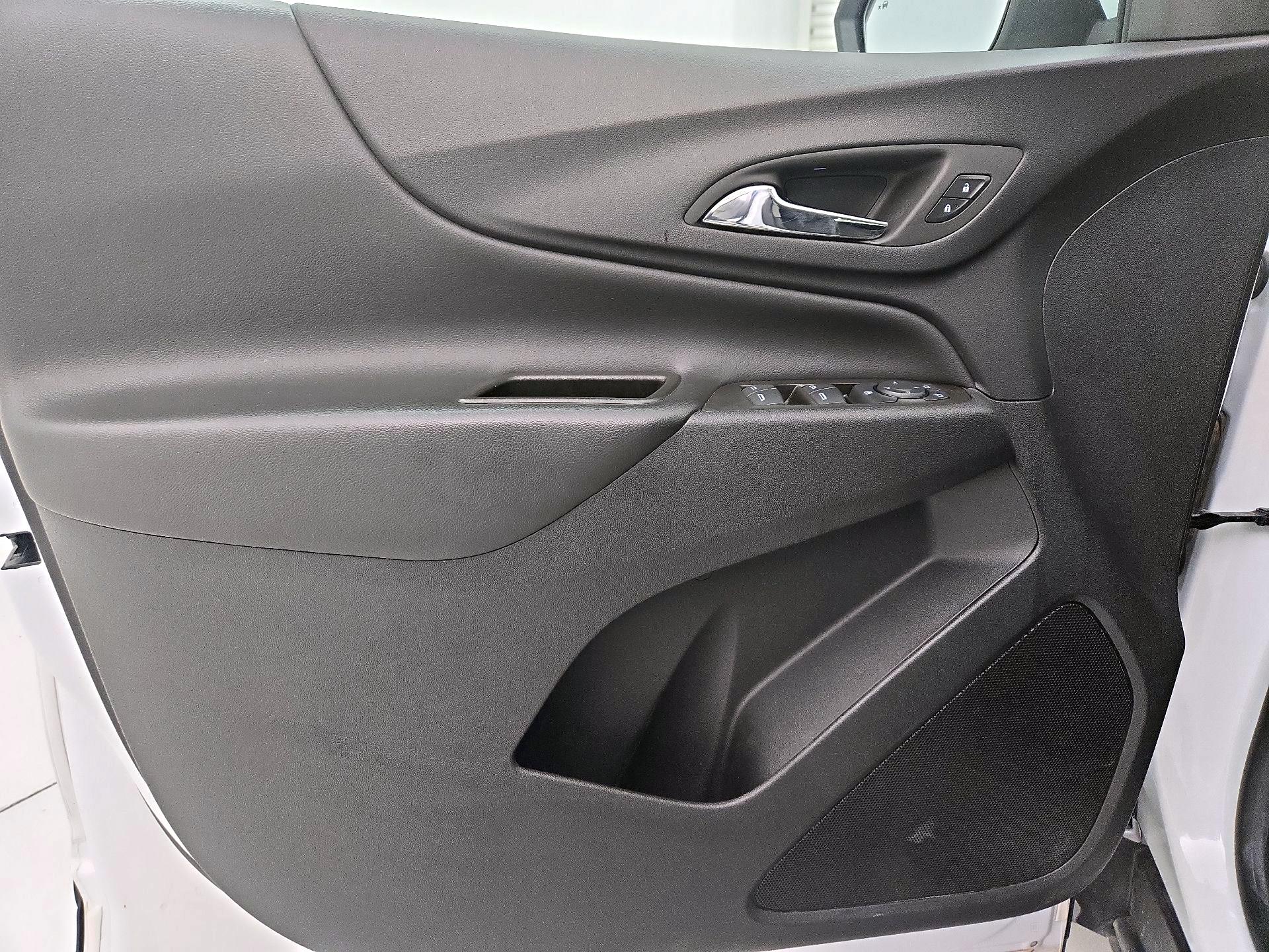 Thumbnail: 2023 Chevrolet Equinox - 12