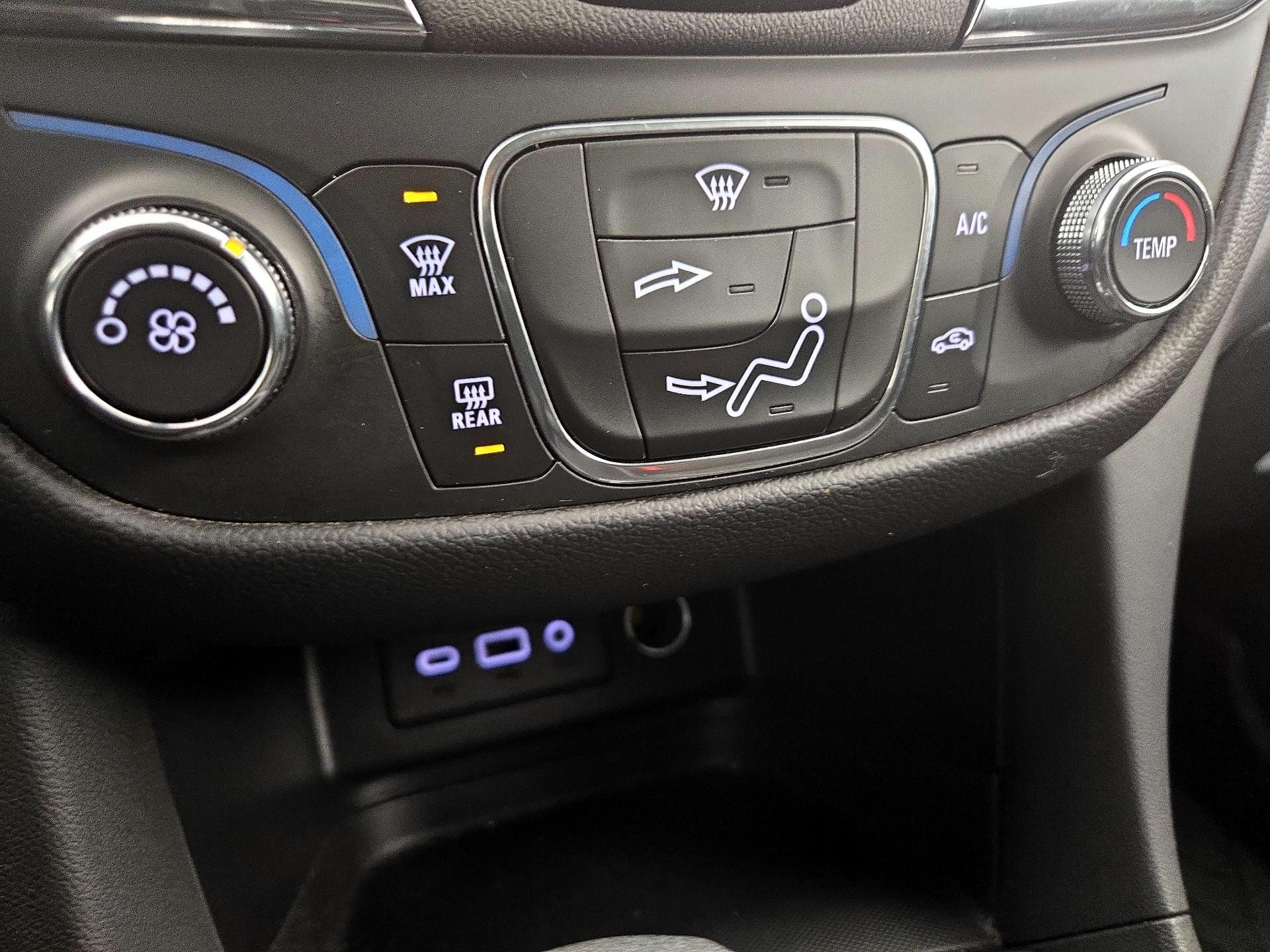 Thumbnail: 2023 Chevrolet Equinox - 16