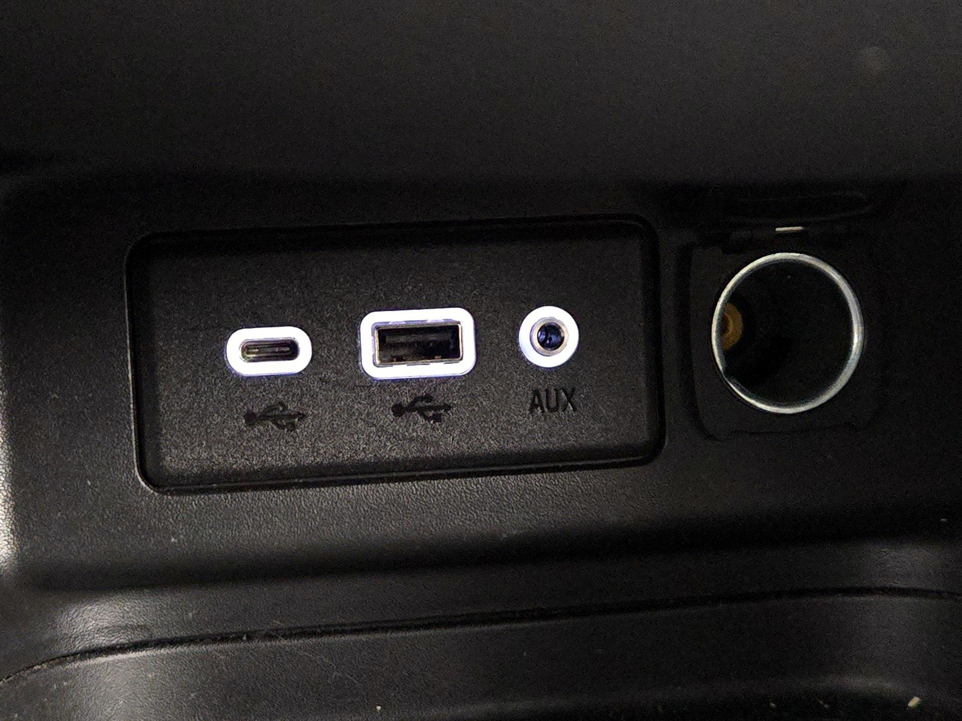 Thumbnail: 2023 Chevrolet Equinox - 18