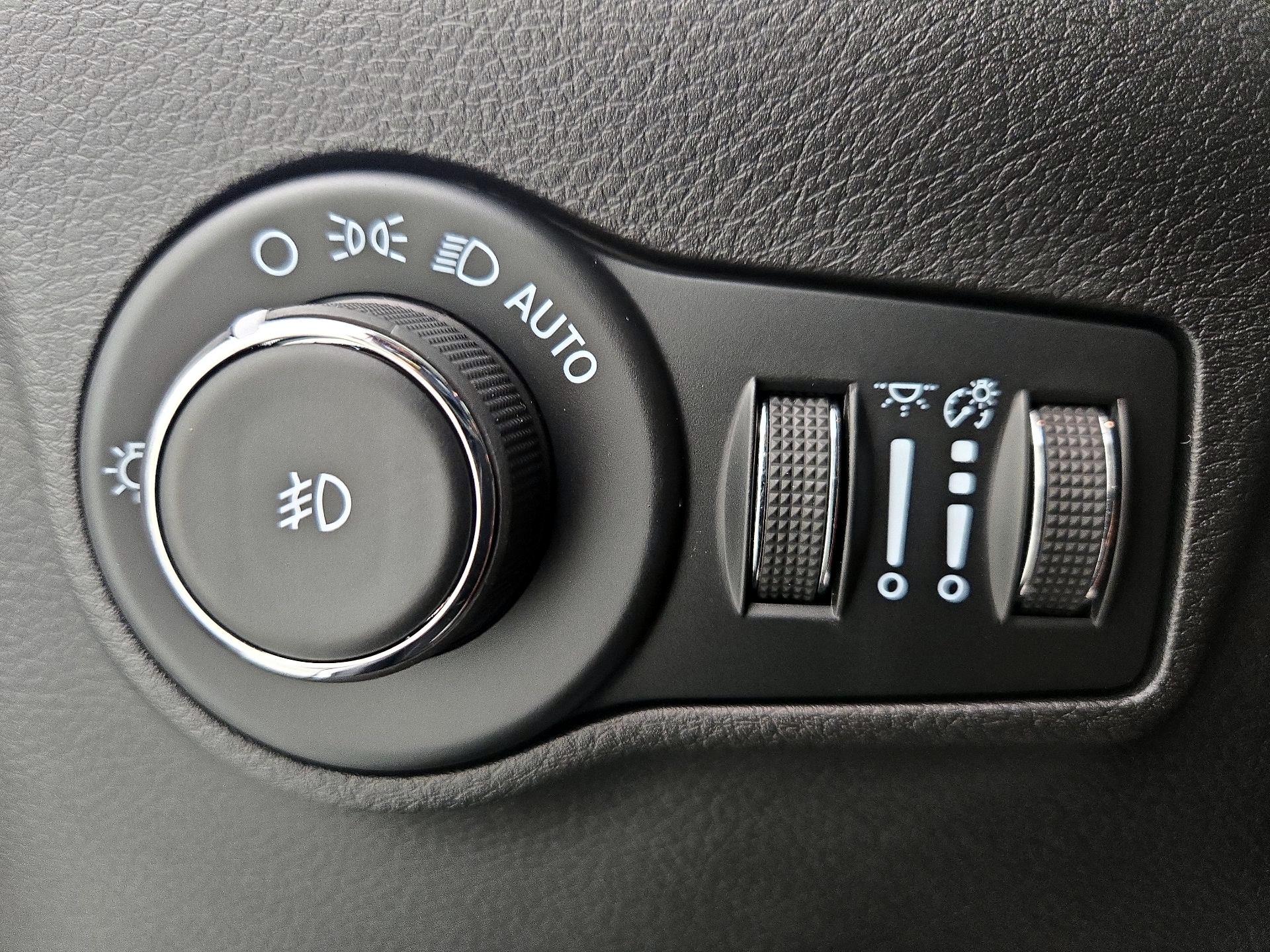 Thumbnail: 2023 Jeep Compass - 13