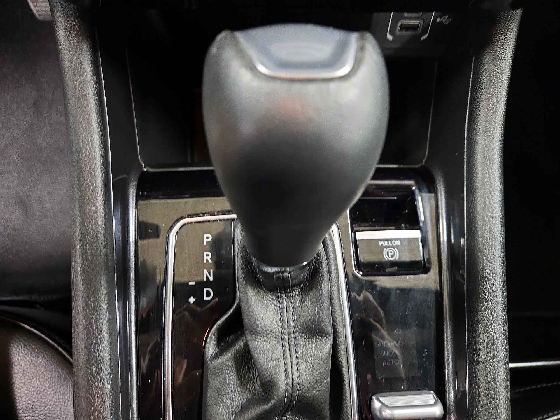 Thumbnail: 2023 Jeep Compass - 17