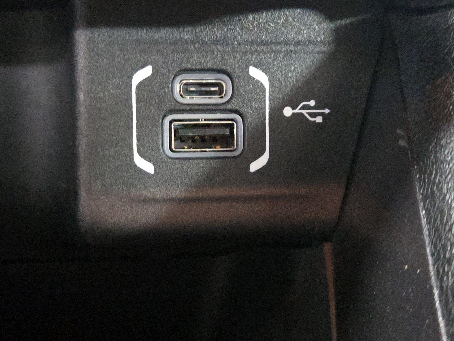 Thumbnail: 2023 Jeep Compass - 18