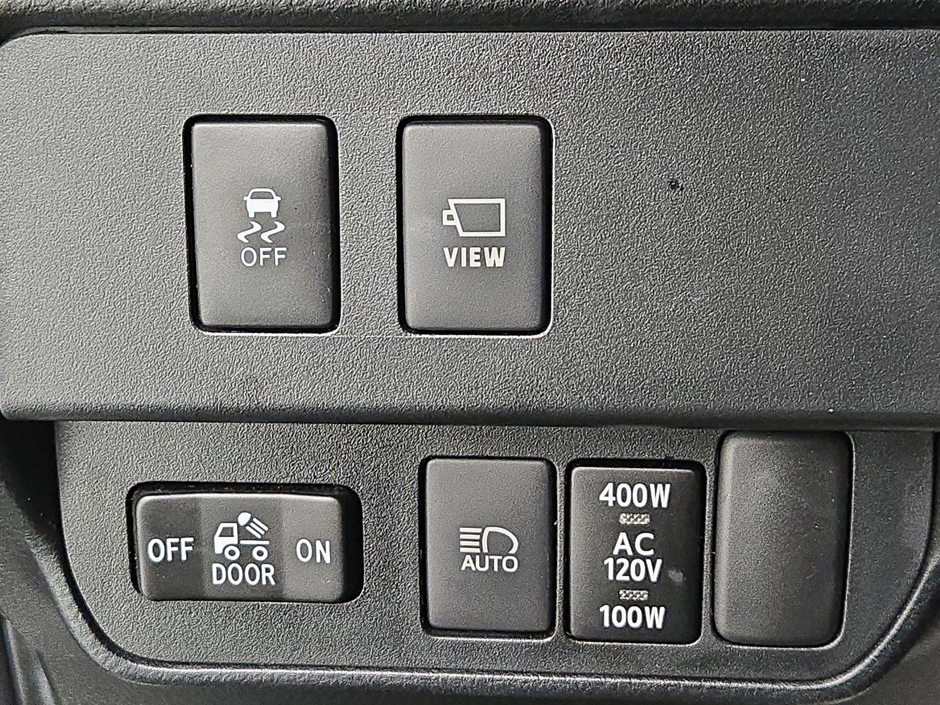 Thumbnail: 2022 Toyota Tacoma - 13