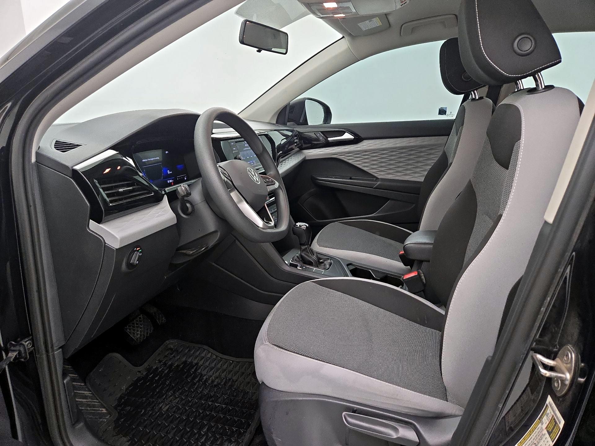 Thumbnail: 2022 Volkswagen Taos - 11