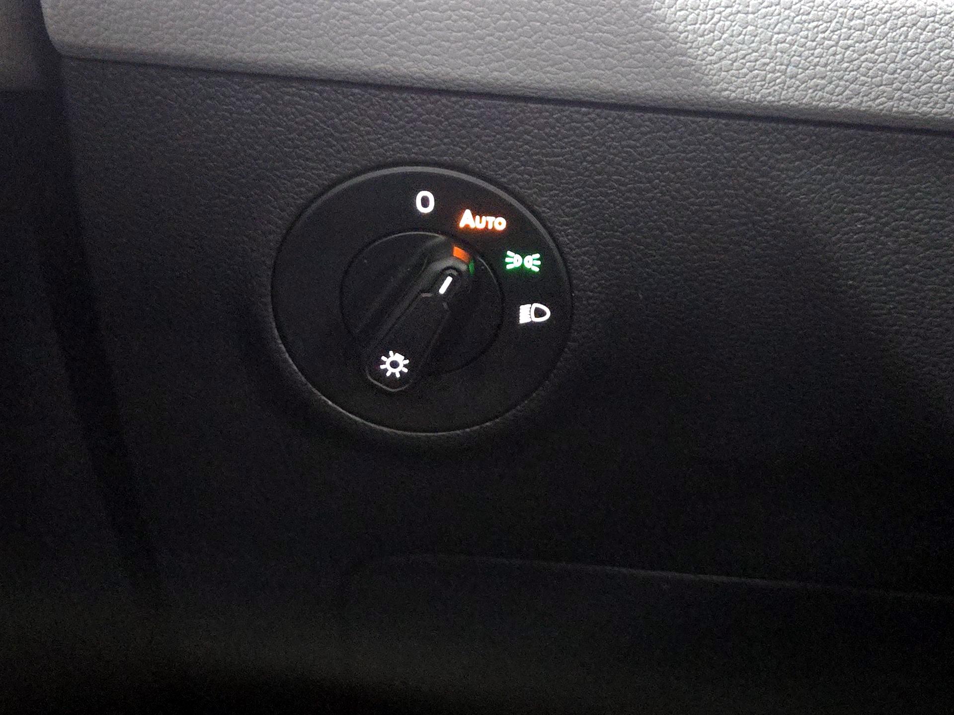 Thumbnail: 2022 Volkswagen Taos - 13