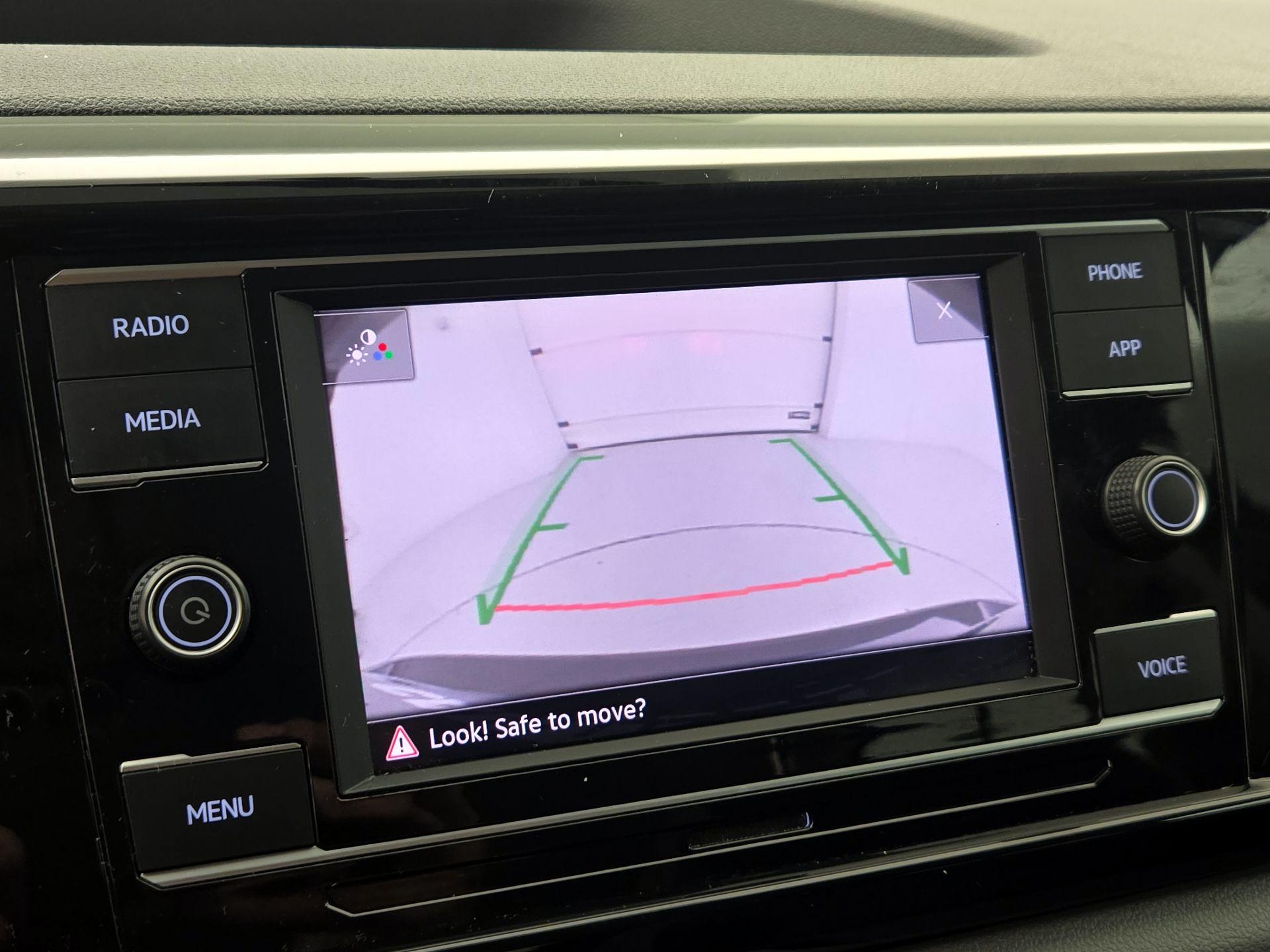 Thumbnail: 2022 Volkswagen Taos - 14