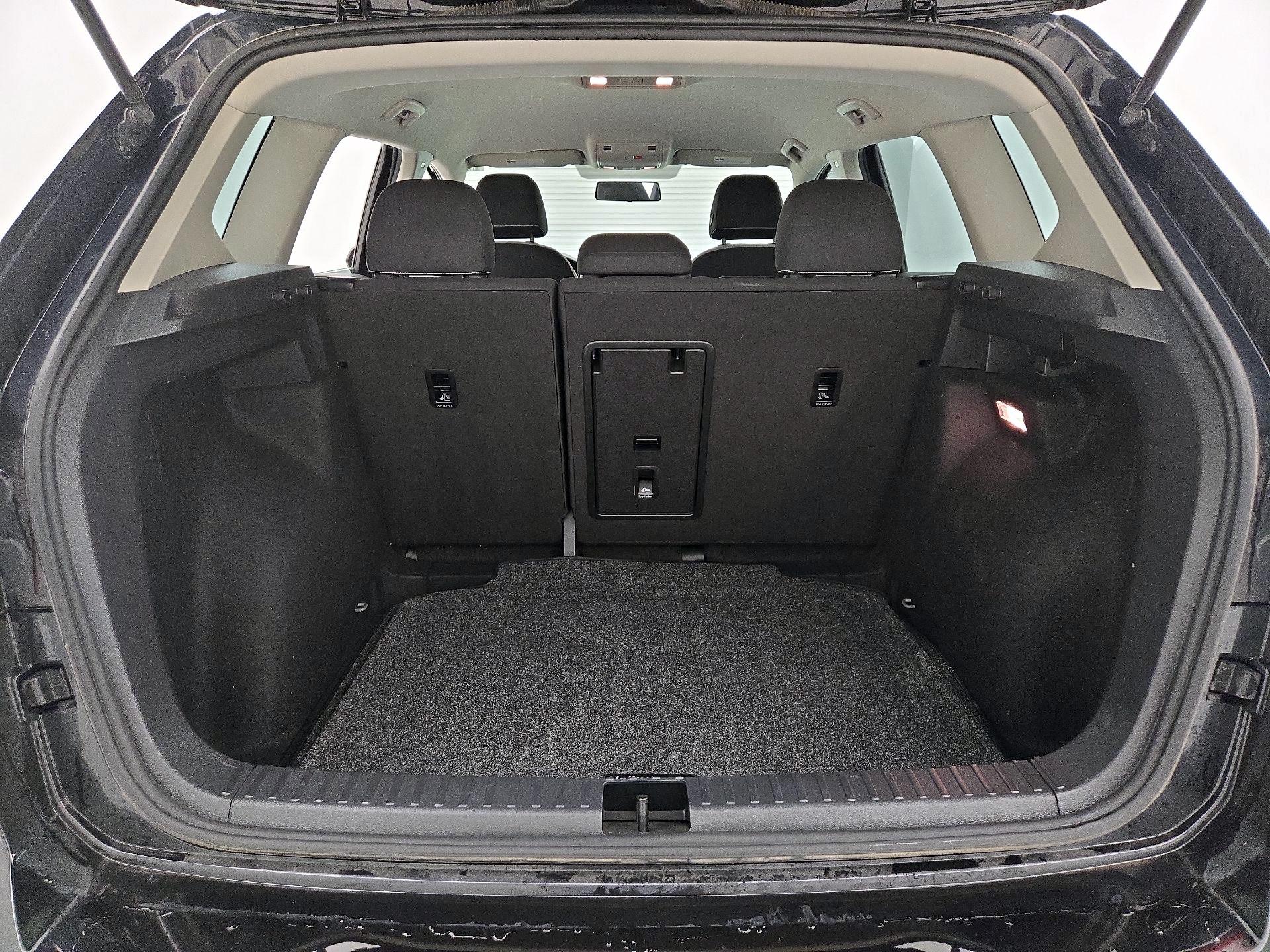 Thumbnail: 2022 Volkswagen Taos - 20