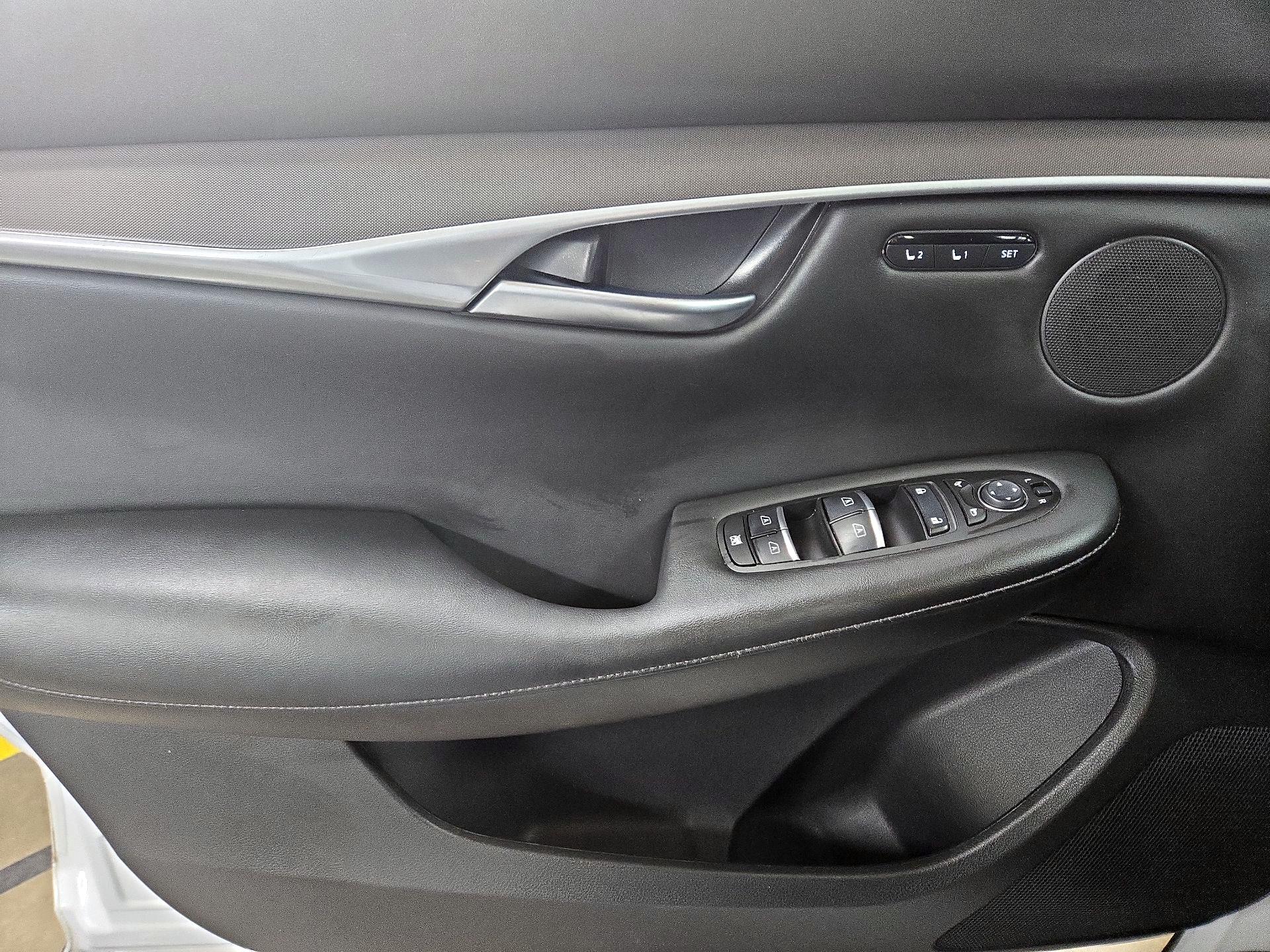 Thumbnail: 2023 INFINITI QX50 - 12