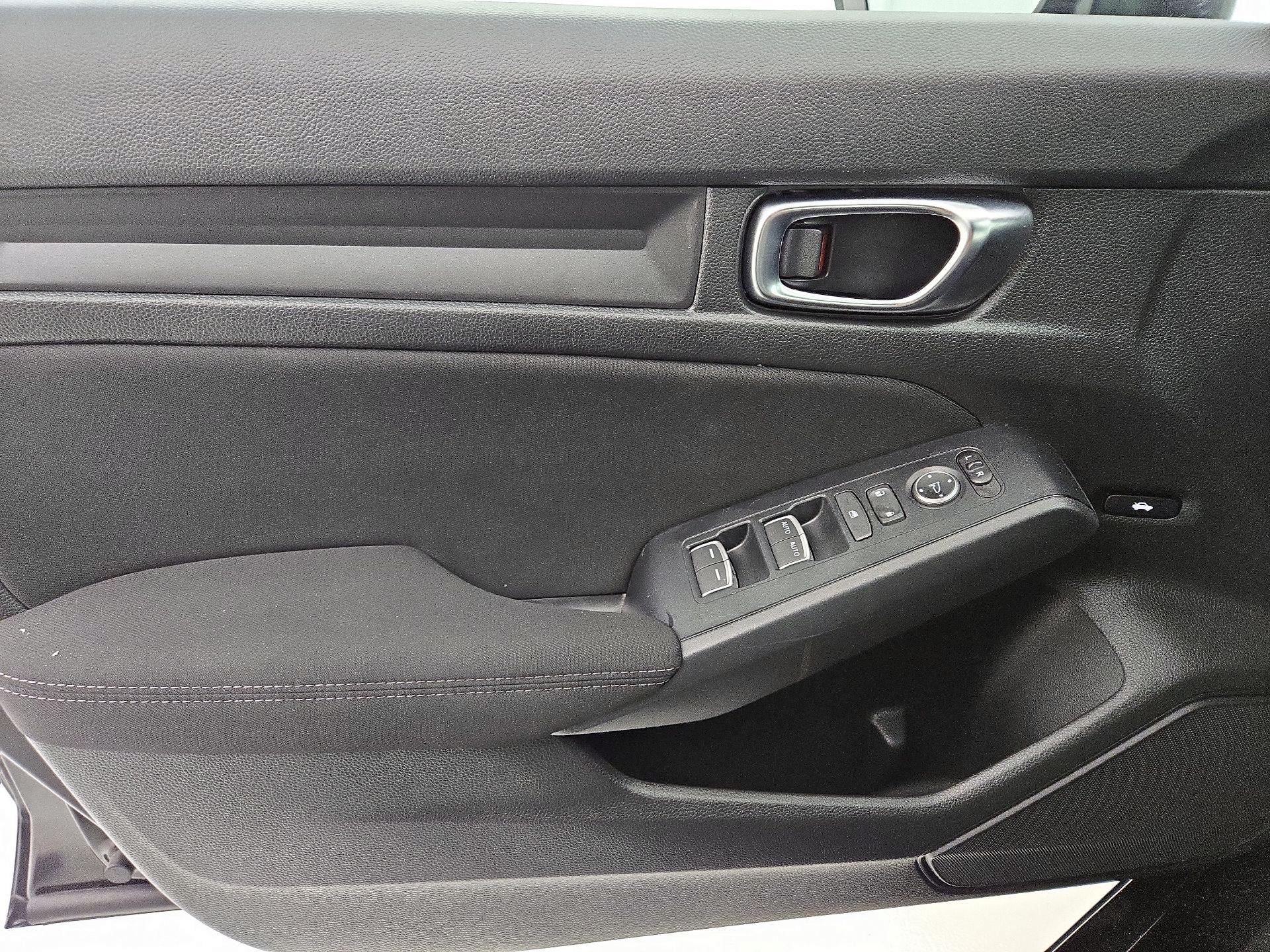 Thumbnail: 2024 Honda Civic - 12