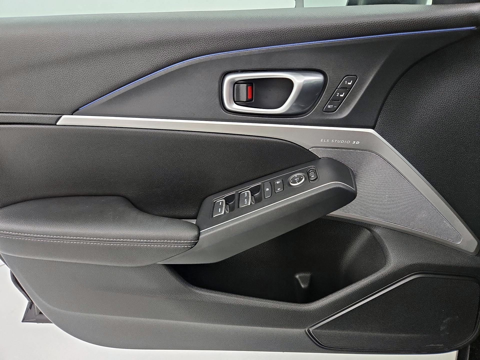 Thumbnail: 2023 Acura Integra - 12