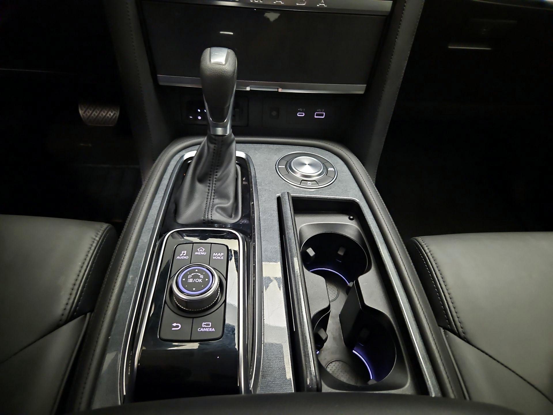 Thumbnail: 2022 Nissan Armada - 16