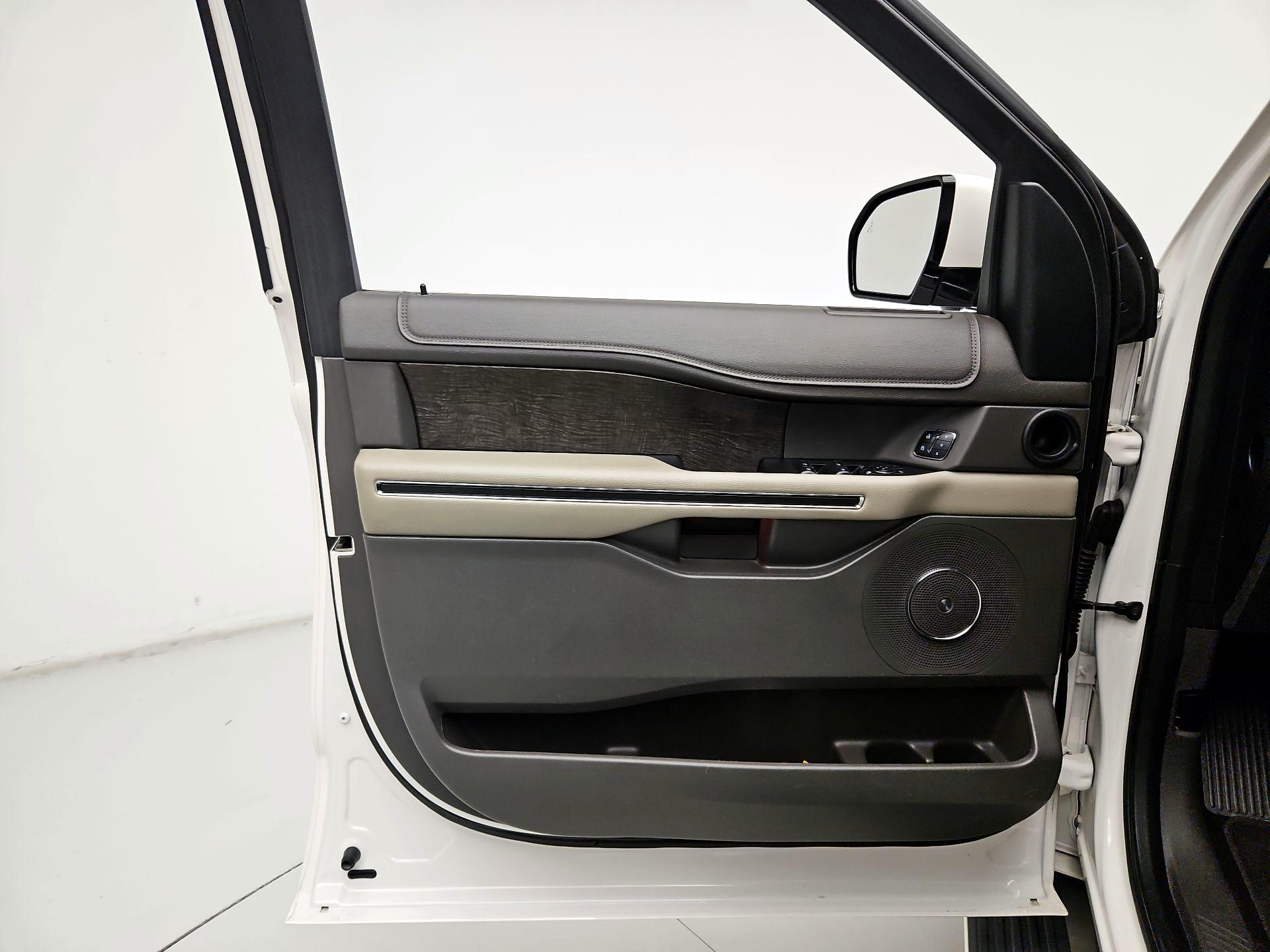 Thumbnail: 2018 Ford Expedition - 12