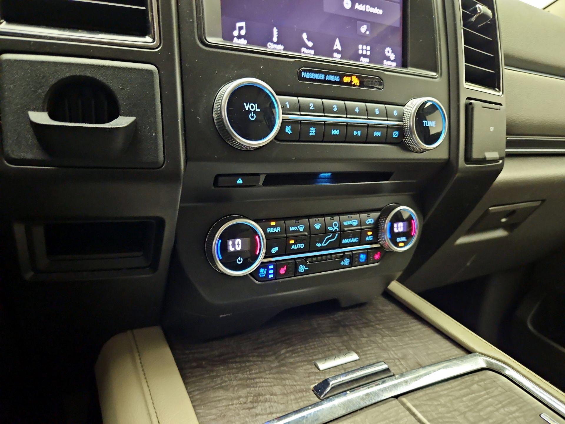 Thumbnail: 2018 Ford Expedition - 16