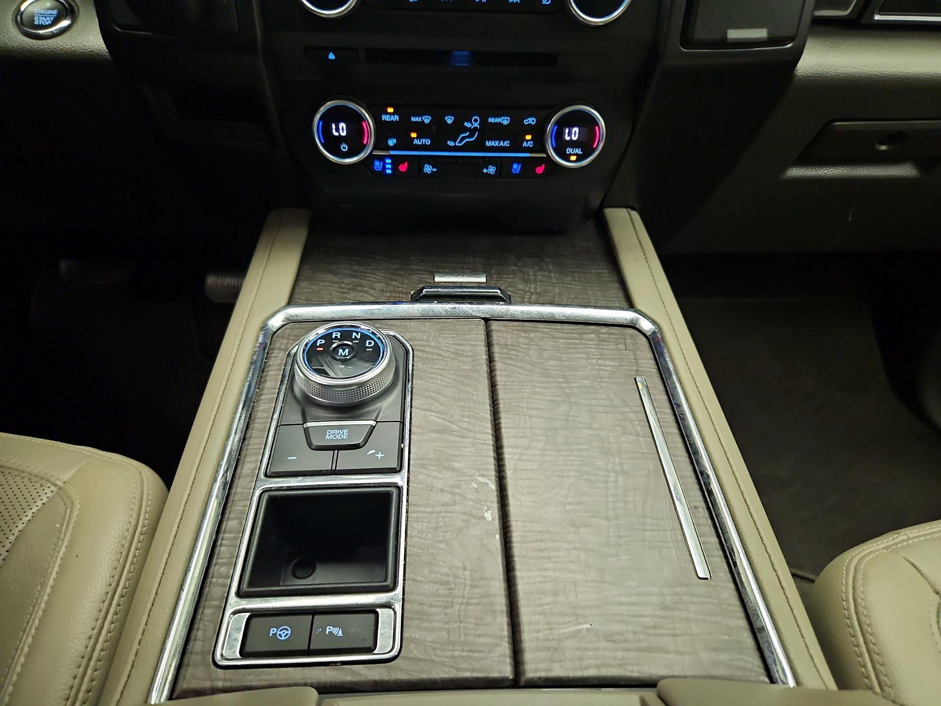 Thumbnail: 2018 Ford Expedition - 17