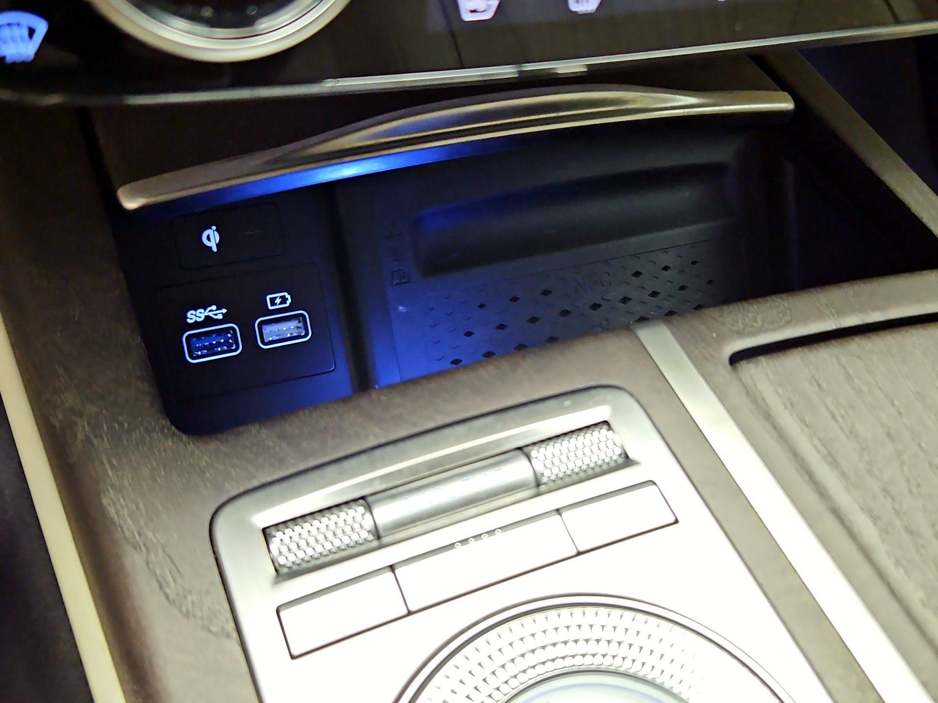 Thumbnail: 2021 Genesis G80 - 19