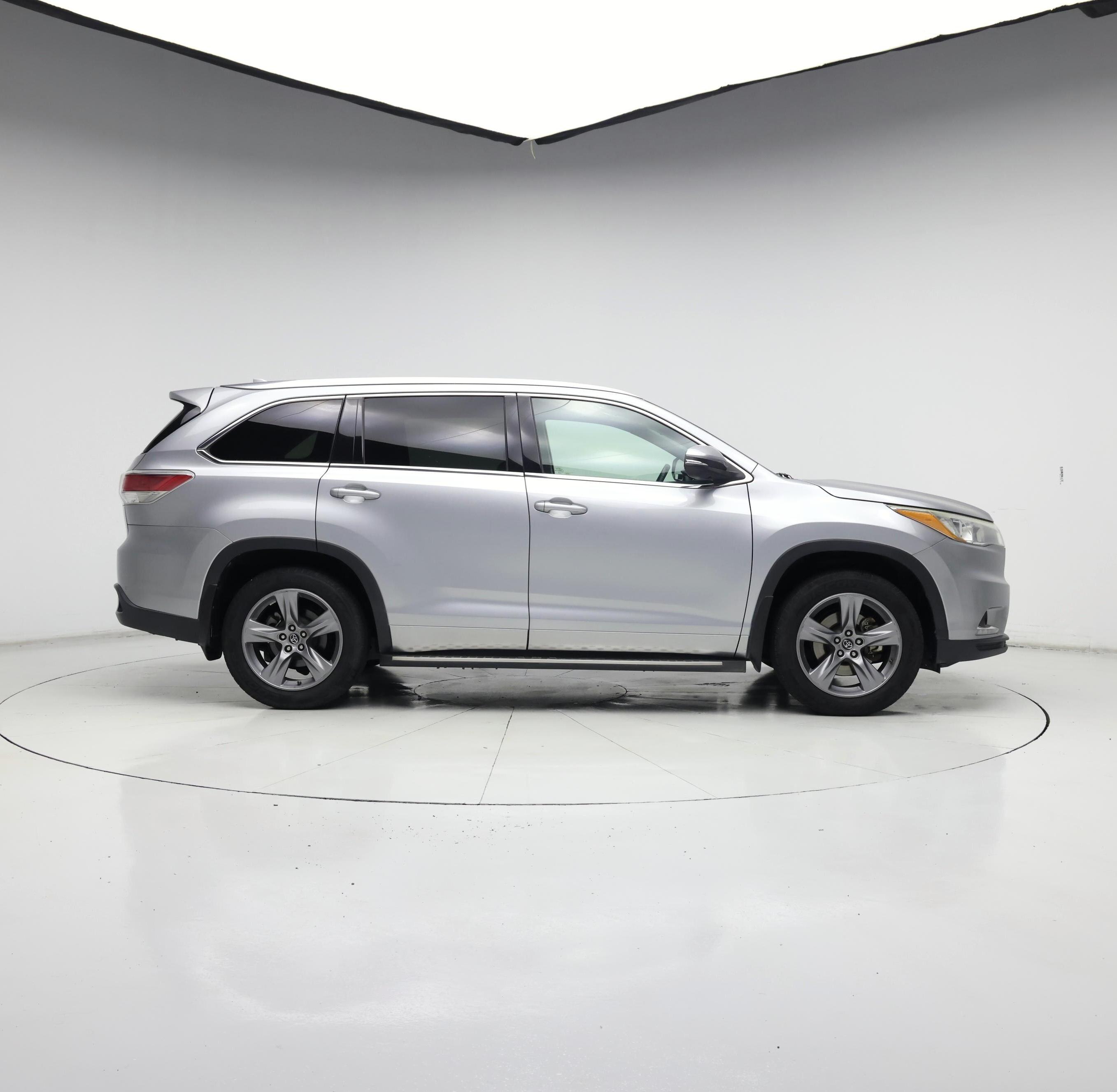 Thumbnail: 2016 Toyota Highlander - 7