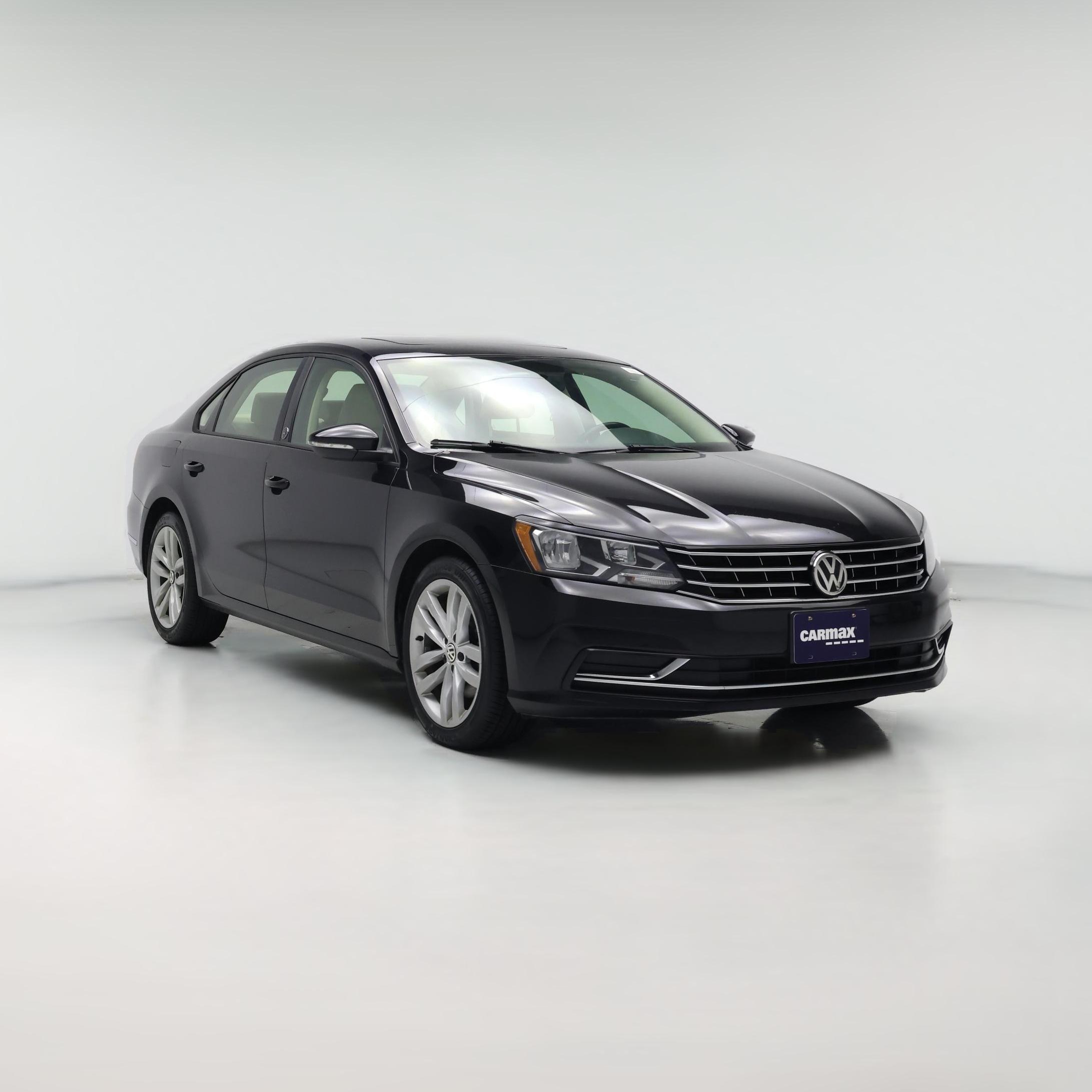 Thumbnail: 2019 Volkswagen Passat - 1
