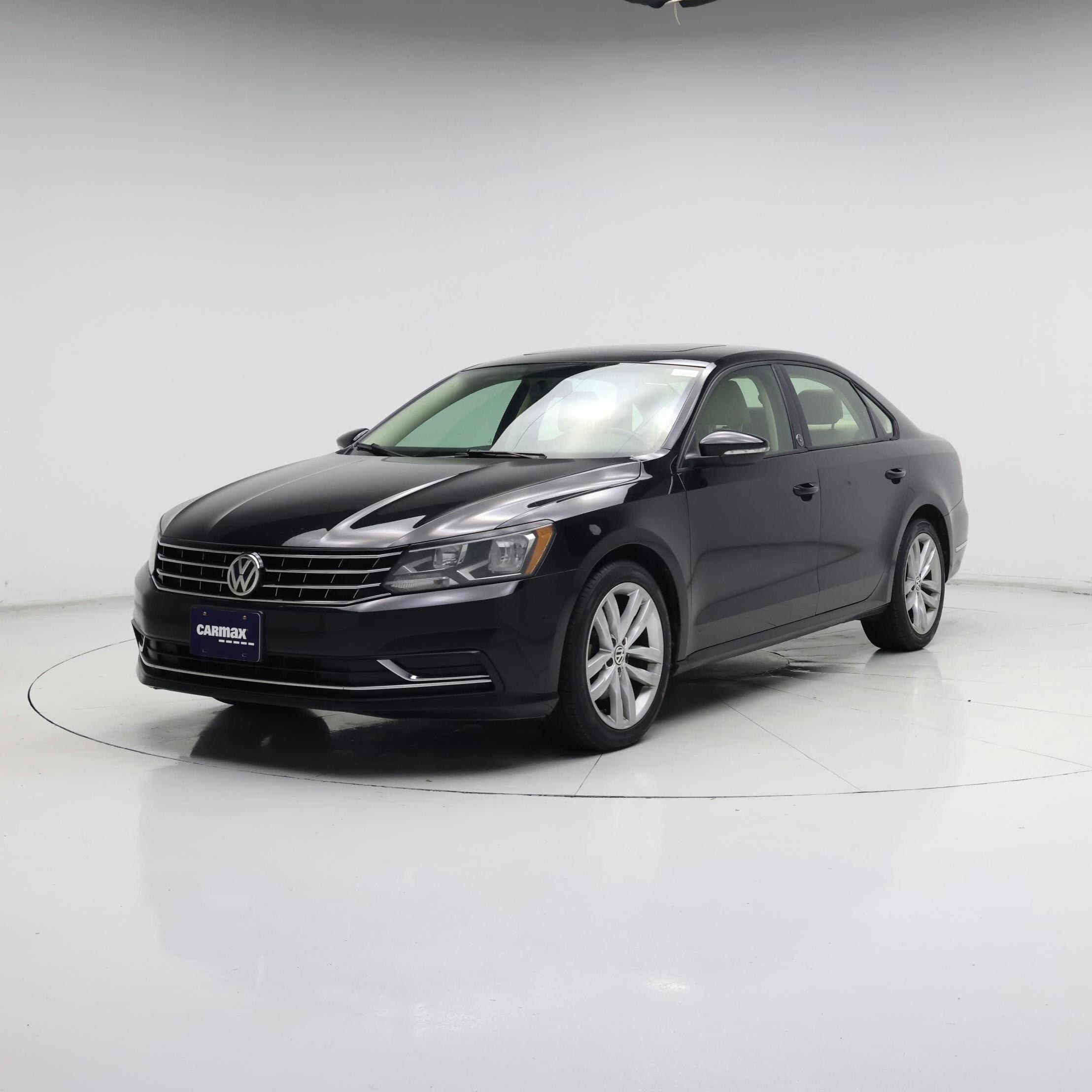 Thumbnail: 2019 Volkswagen Passat - 4