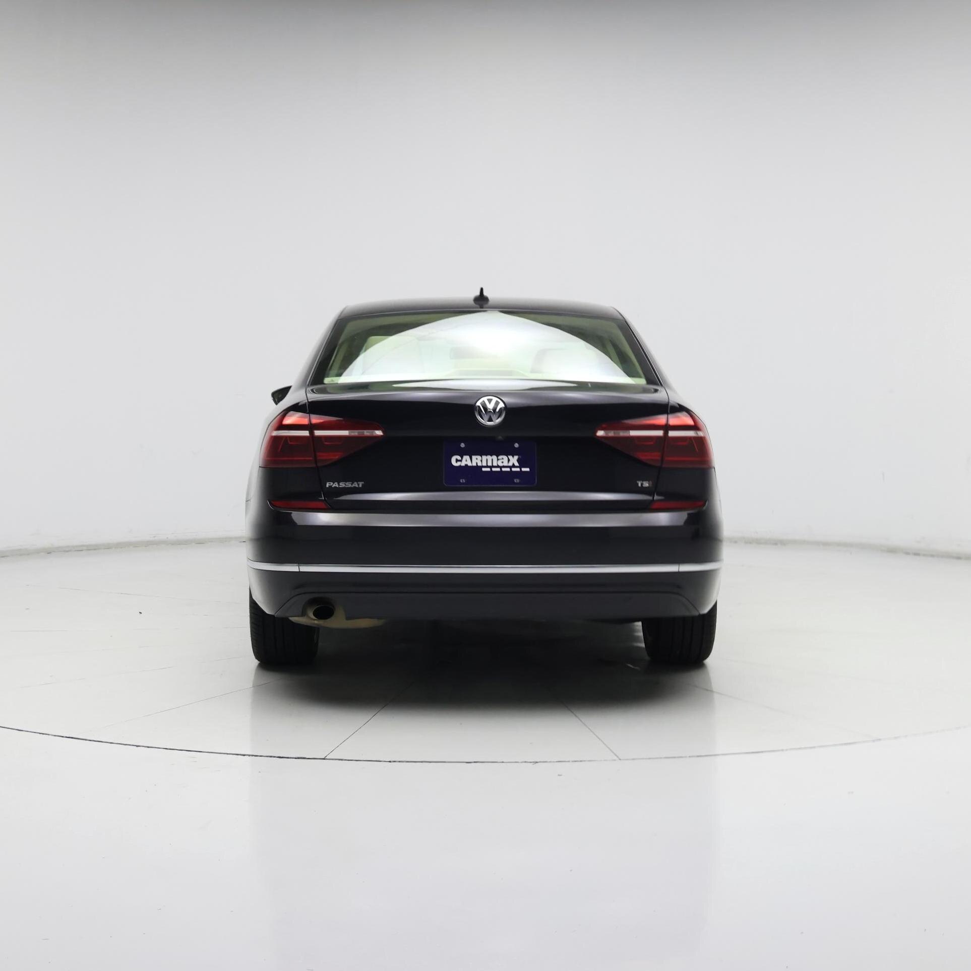 Thumbnail: 2019 Volkswagen Passat - 6
