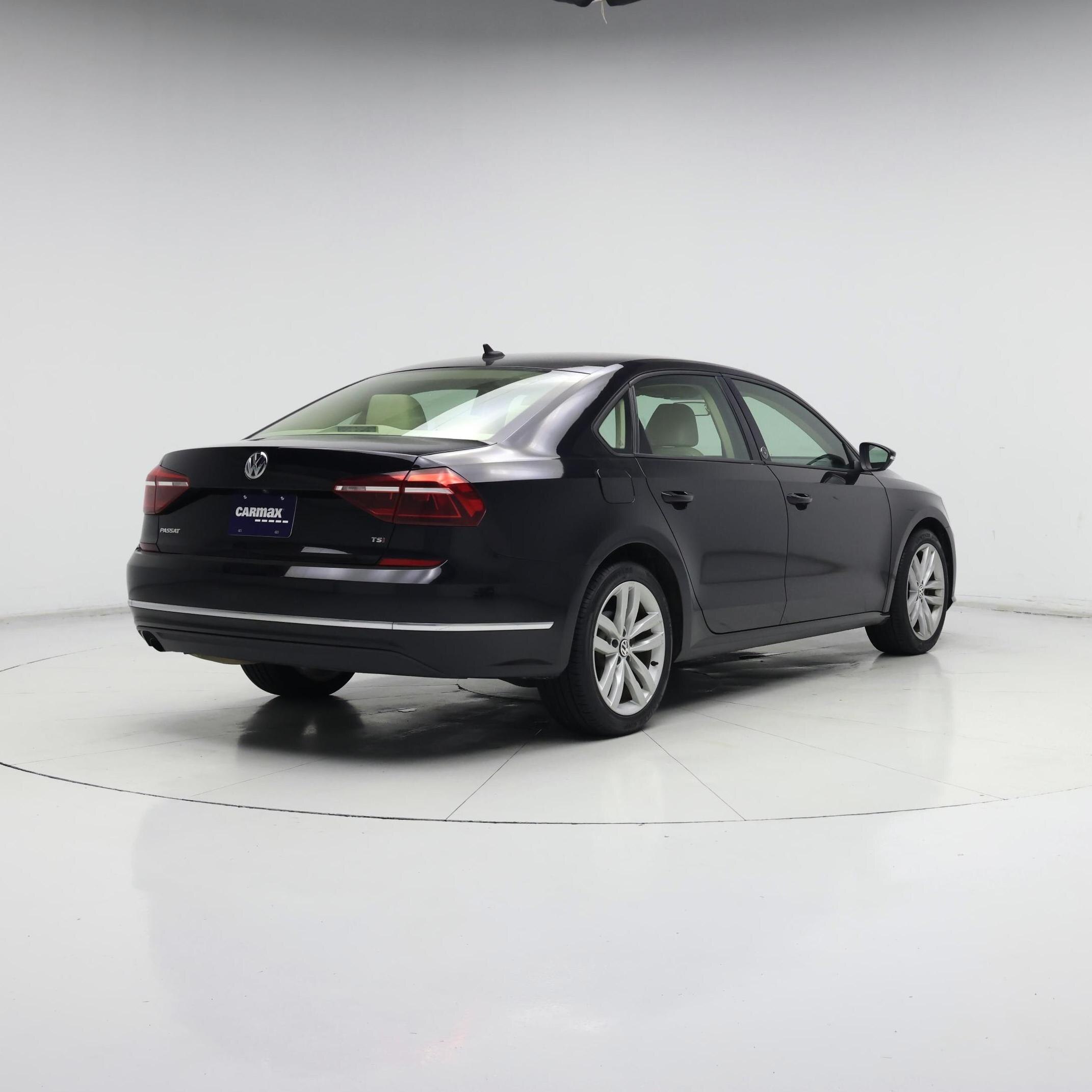 Thumbnail: 2019 Volkswagen Passat - 8