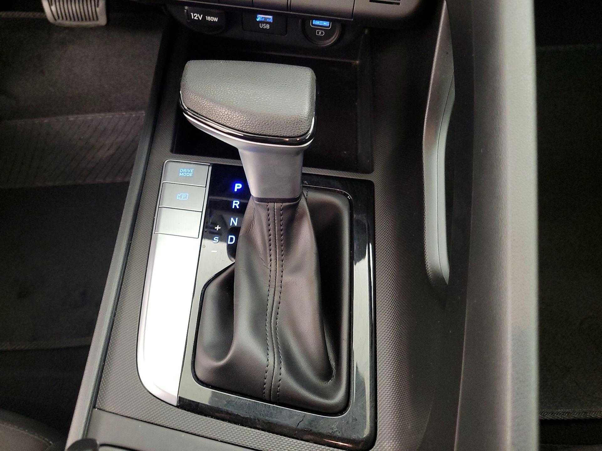 Thumbnail: 2023 Hyundai Elantra - 17