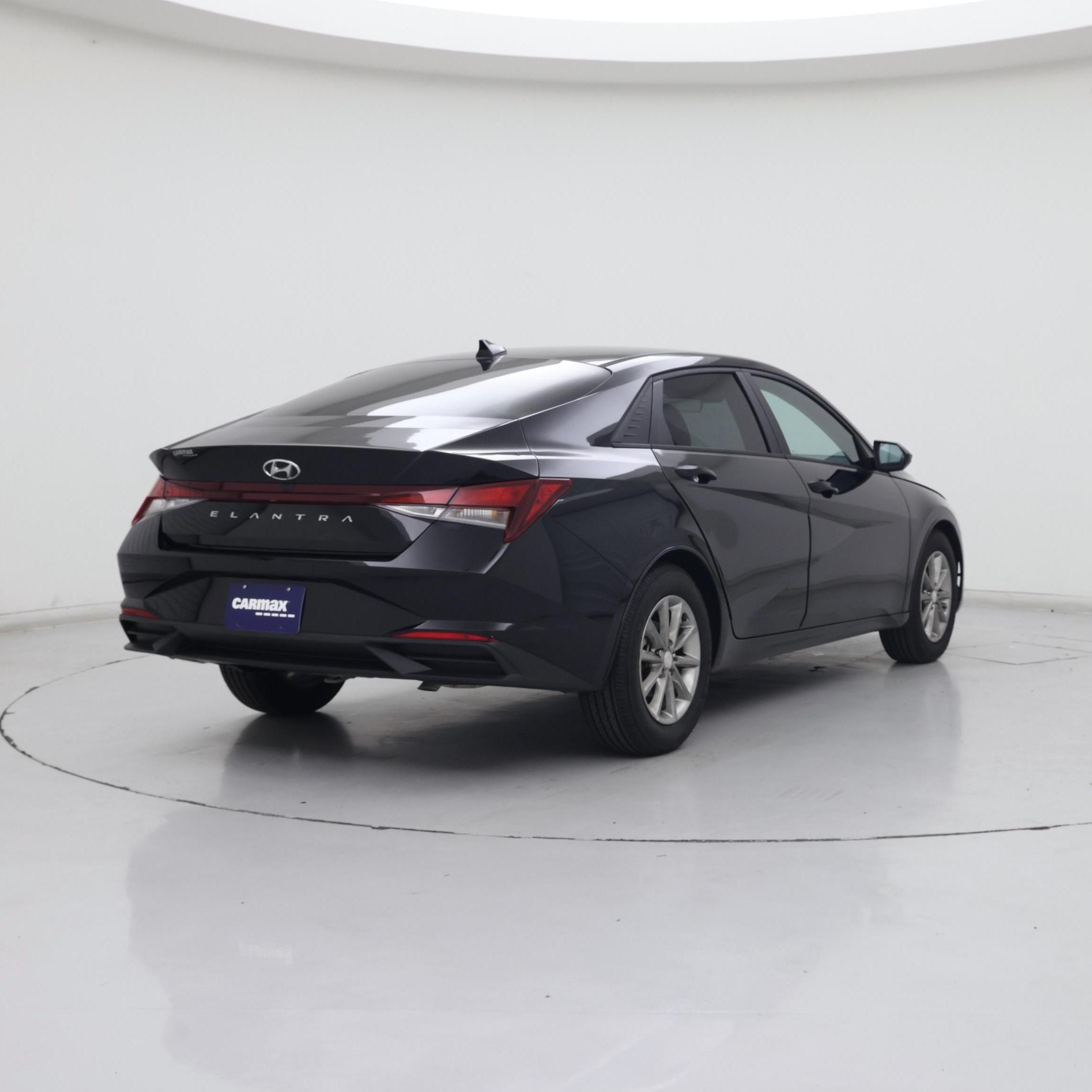 Thumbnail: 2023 Hyundai Elantra - 8