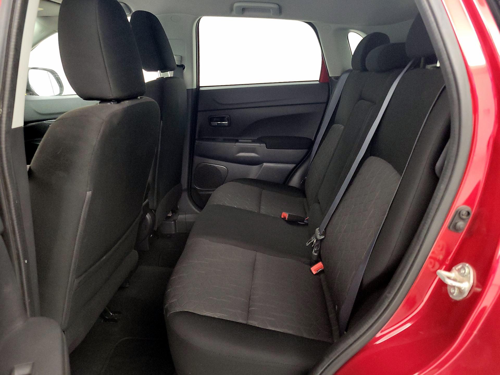 Thumbnail: 2020 Mitsubishi Outlander Sport - 18
