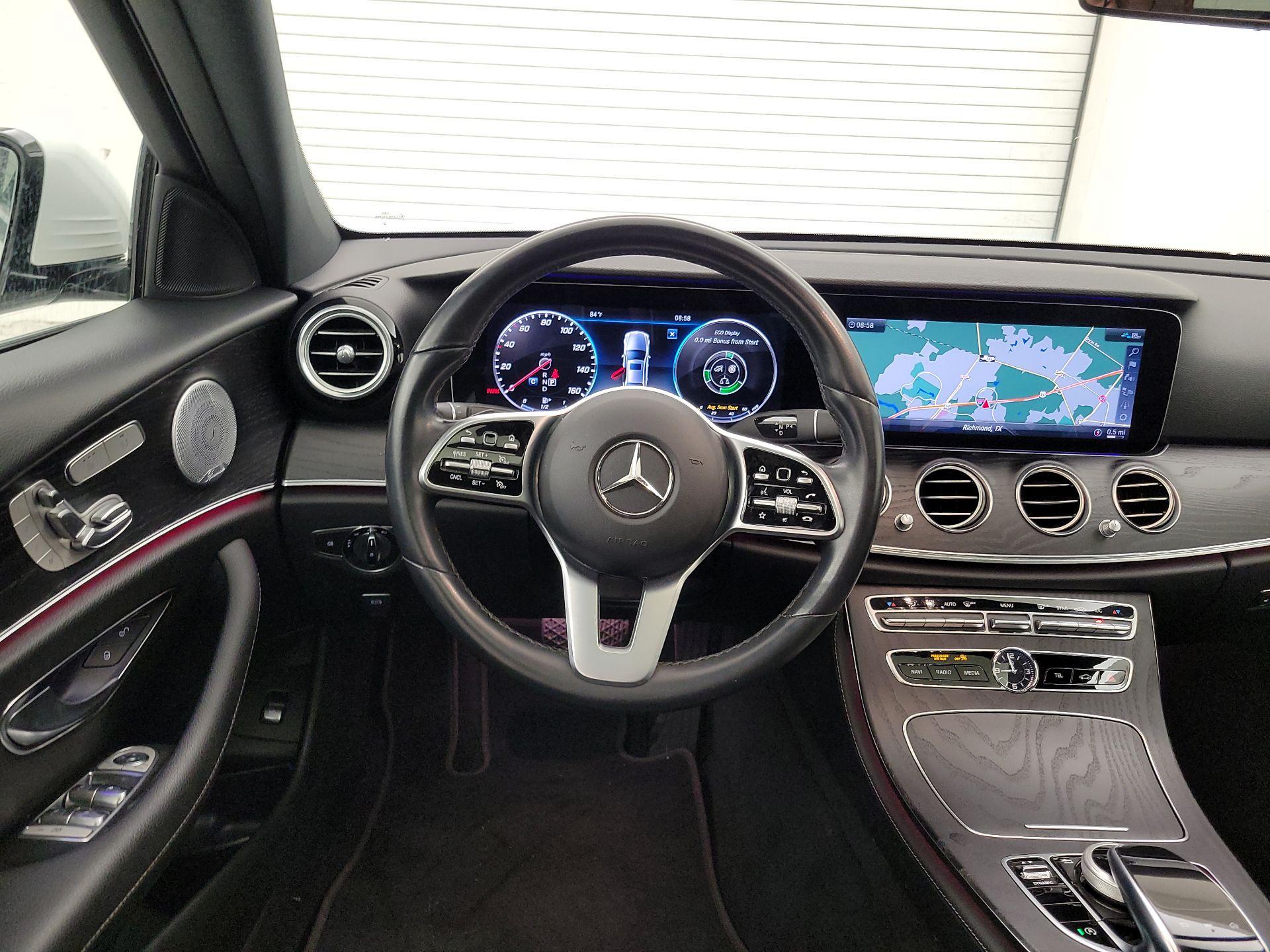 Thumbnail: 2020 Mercedes-Benz E-Class - 10