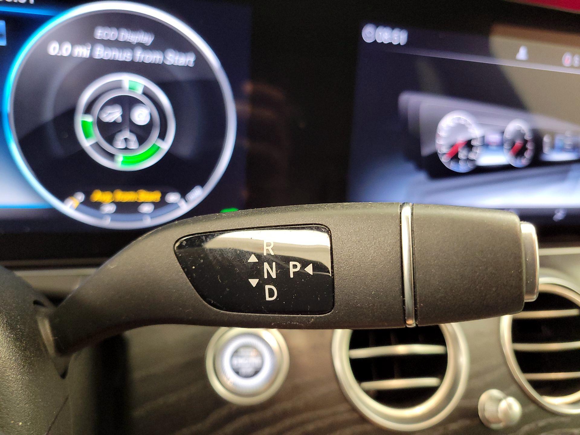 Thumbnail: 2020 Mercedes-Benz E-Class - 18