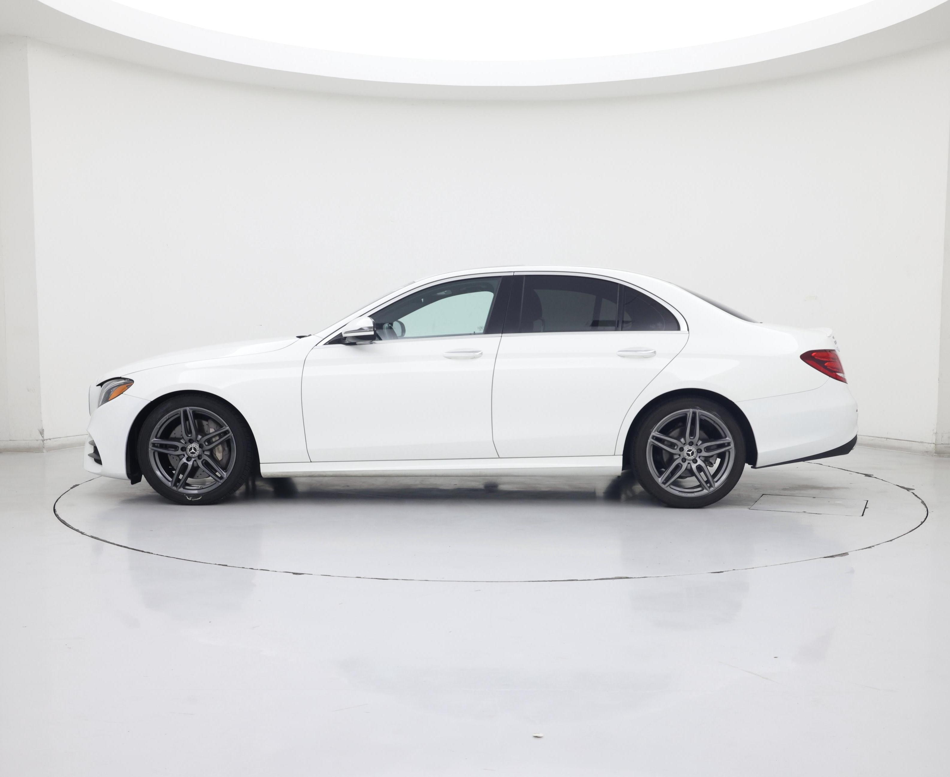 Thumbnail: 2020 Mercedes-Benz E-Class - 3