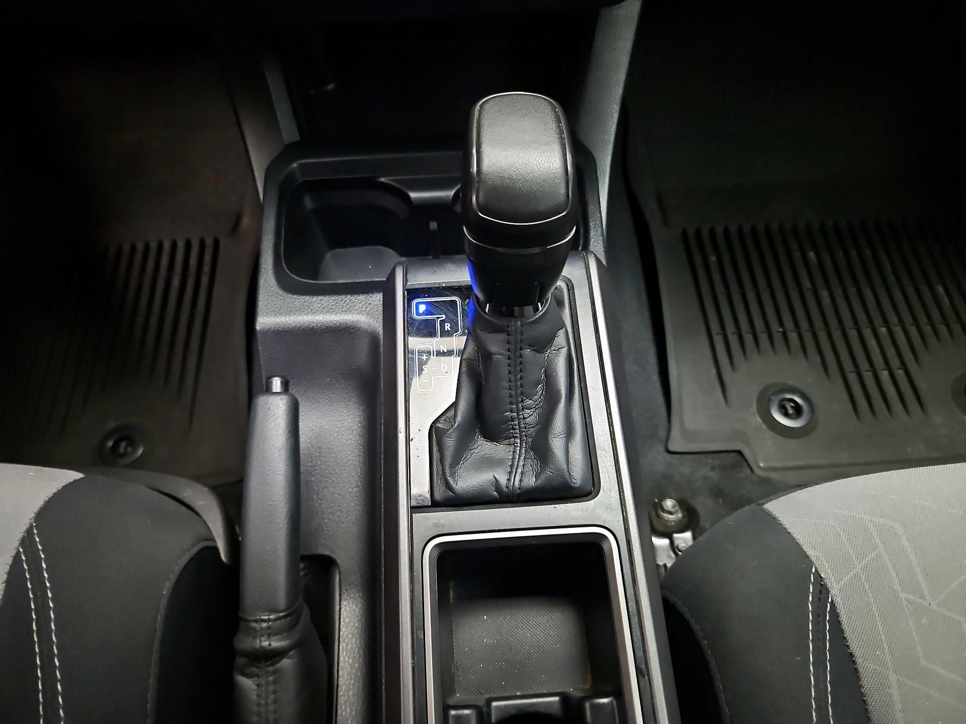 Thumbnail: 2020 Toyota Tacoma - 17