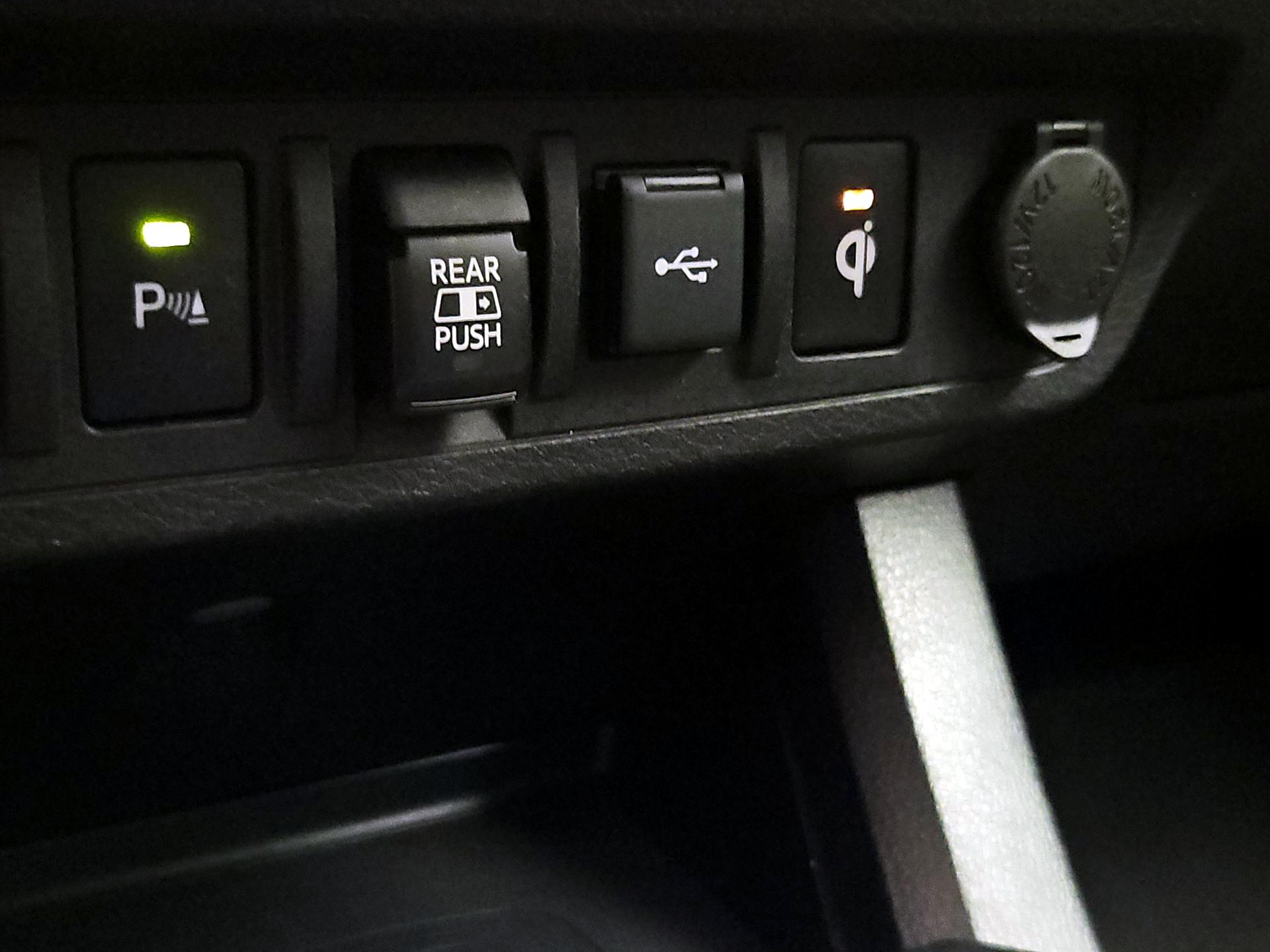 Thumbnail: 2020 Toyota Tacoma - 18