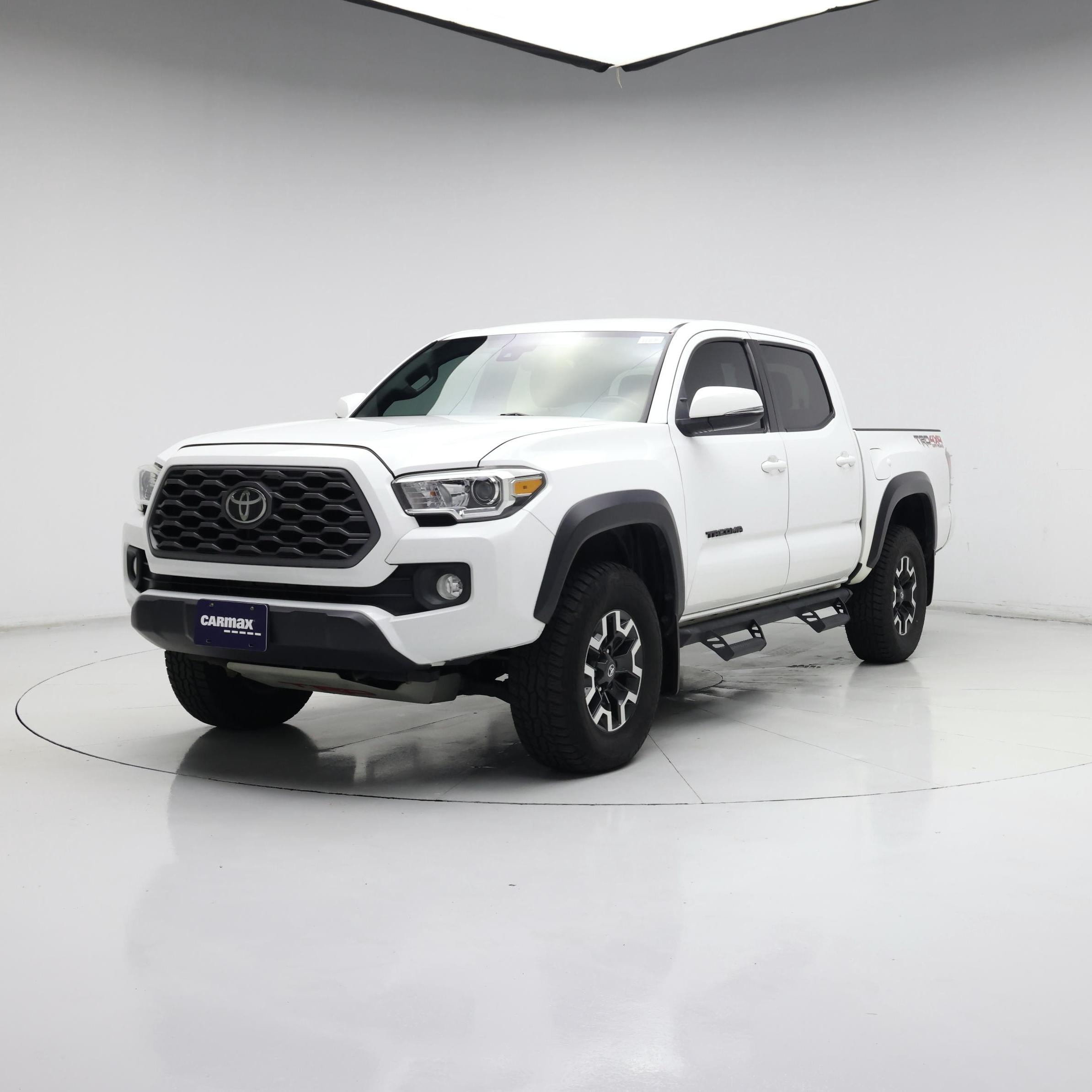Thumbnail: 2020 Toyota Tacoma - 4